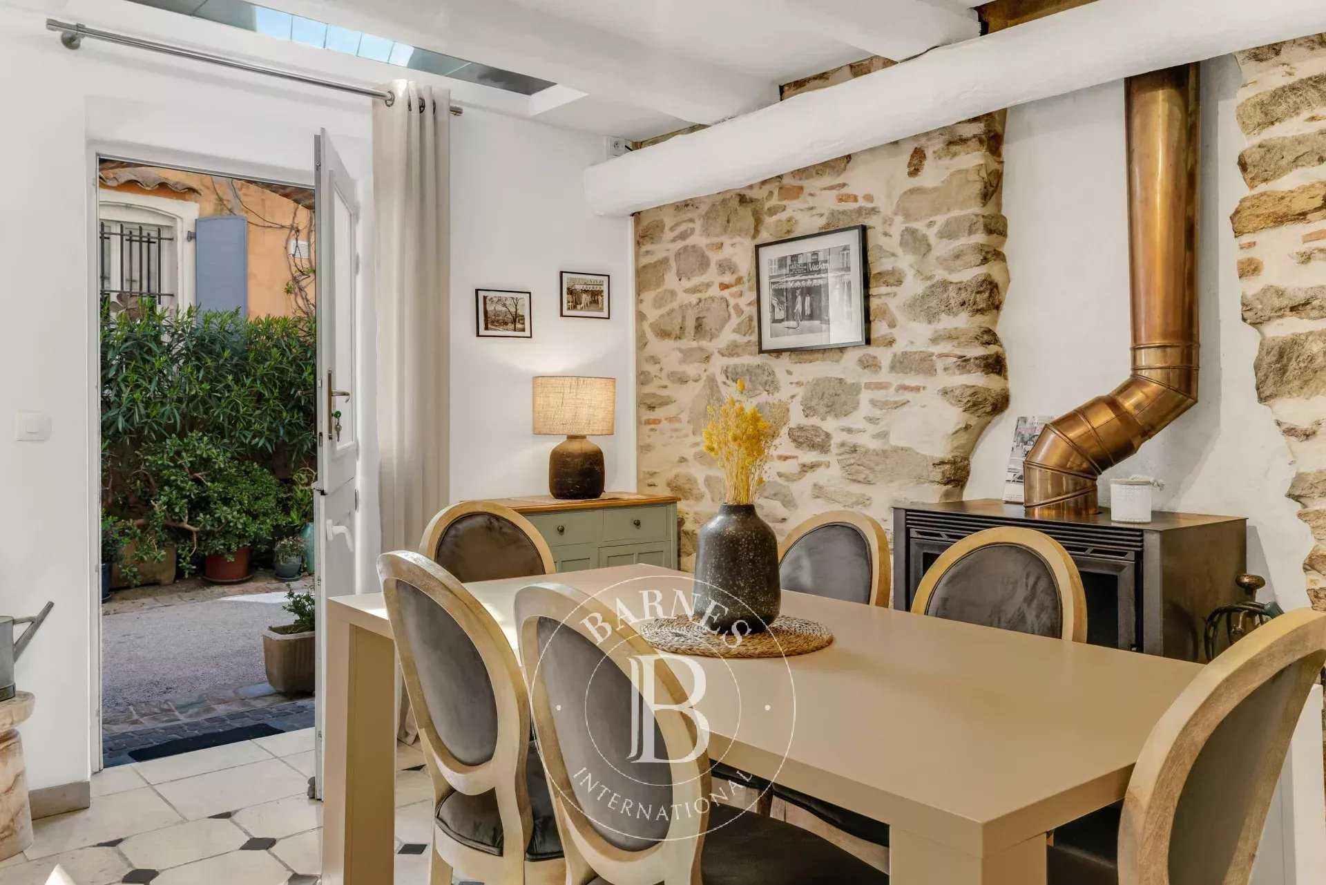 Cogolin  - Maison de village 4 Pi&egrave;ces 2 Chambres