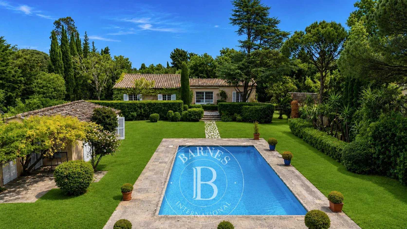 Saint-Tropez  - Maison 8 Pi&egrave;ces 6 Chambres