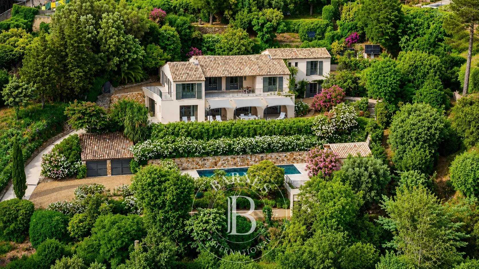 Saint-Tropez  - Maison 8 Pi&egrave;ces 6 Chambres
