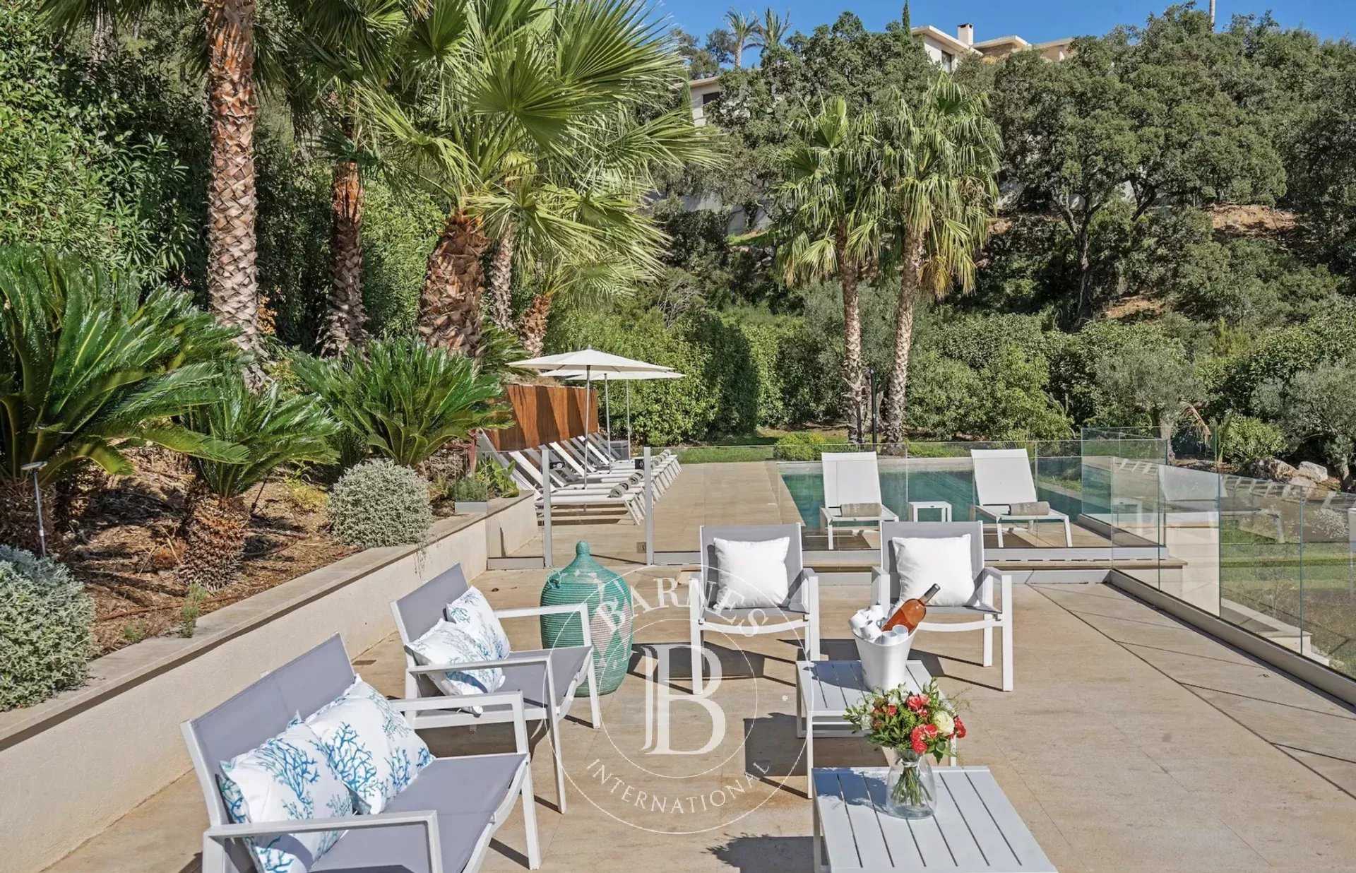 Grimaud  - Villa 7 Bedrooms