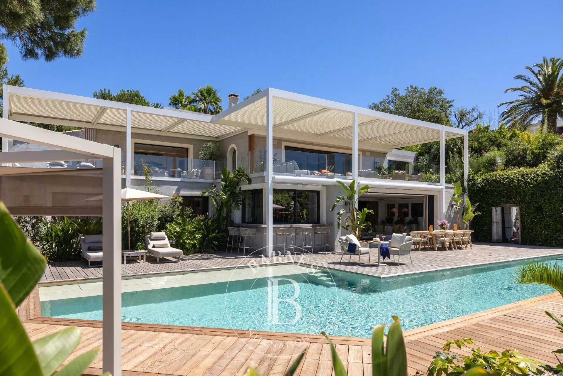 Saint-Tropez  - Maison 9 Pi&egrave;ces 8 Chambres