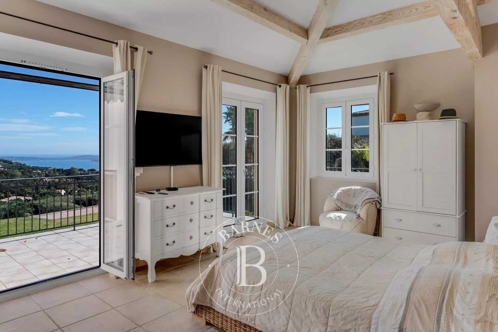 Grimaud  - Maison 6 Pi&egrave;ces 5 Chambres