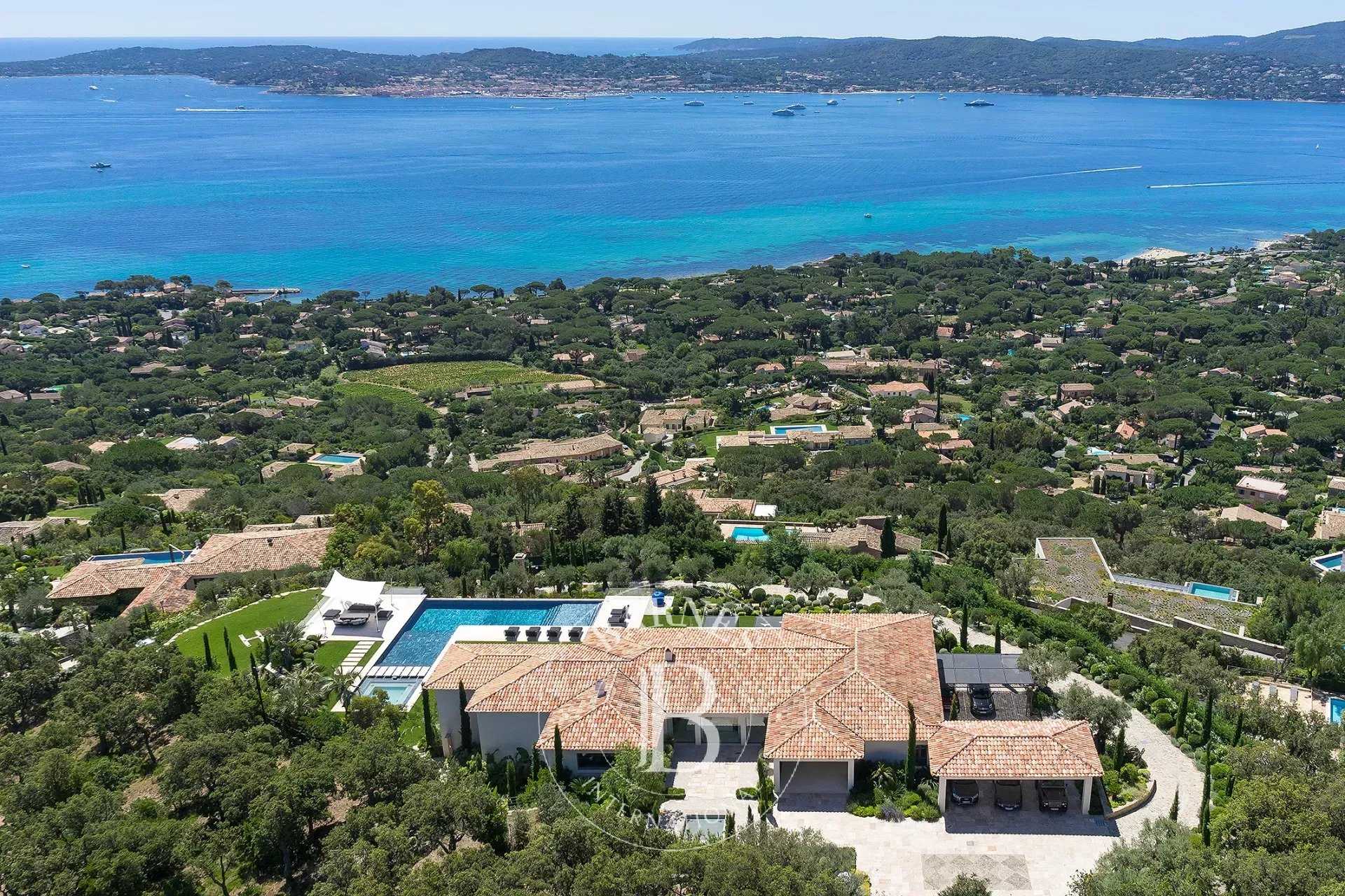 SEASONAL RENTAL - GRIMAUD - EXCEPTIONAL PROPERTY - PANORAMIC SEA VIEW picture 12