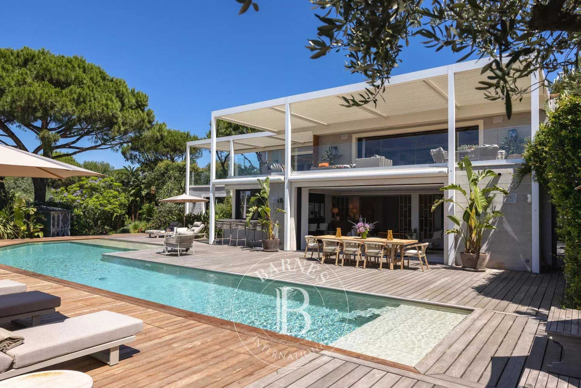 Saint-Tropez  - Maison 9 Pi&egrave;ces 8 Chambres