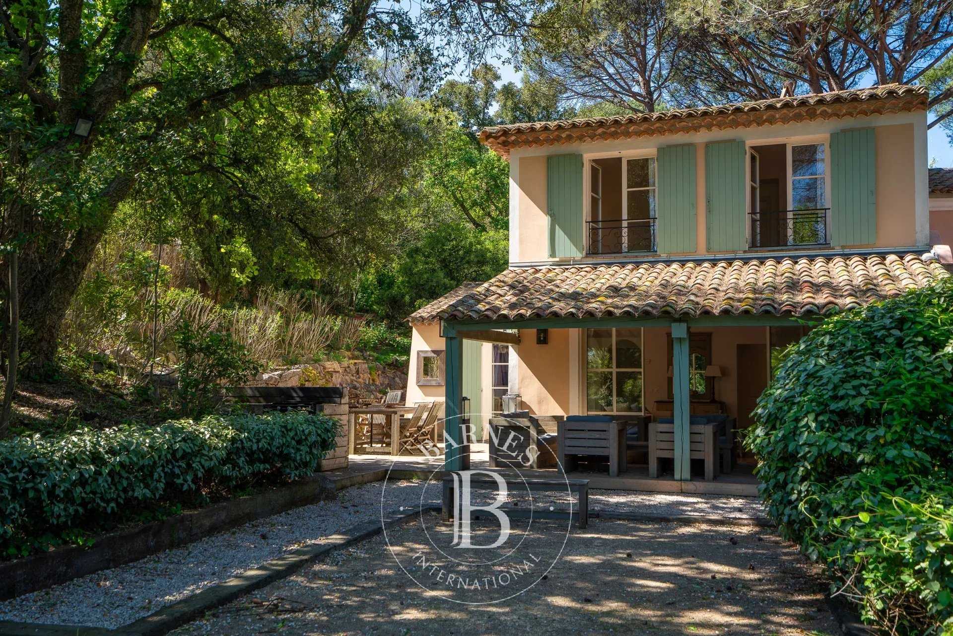 Grimaud  - Maison 5 Pi&egrave;ces 4 Chambres