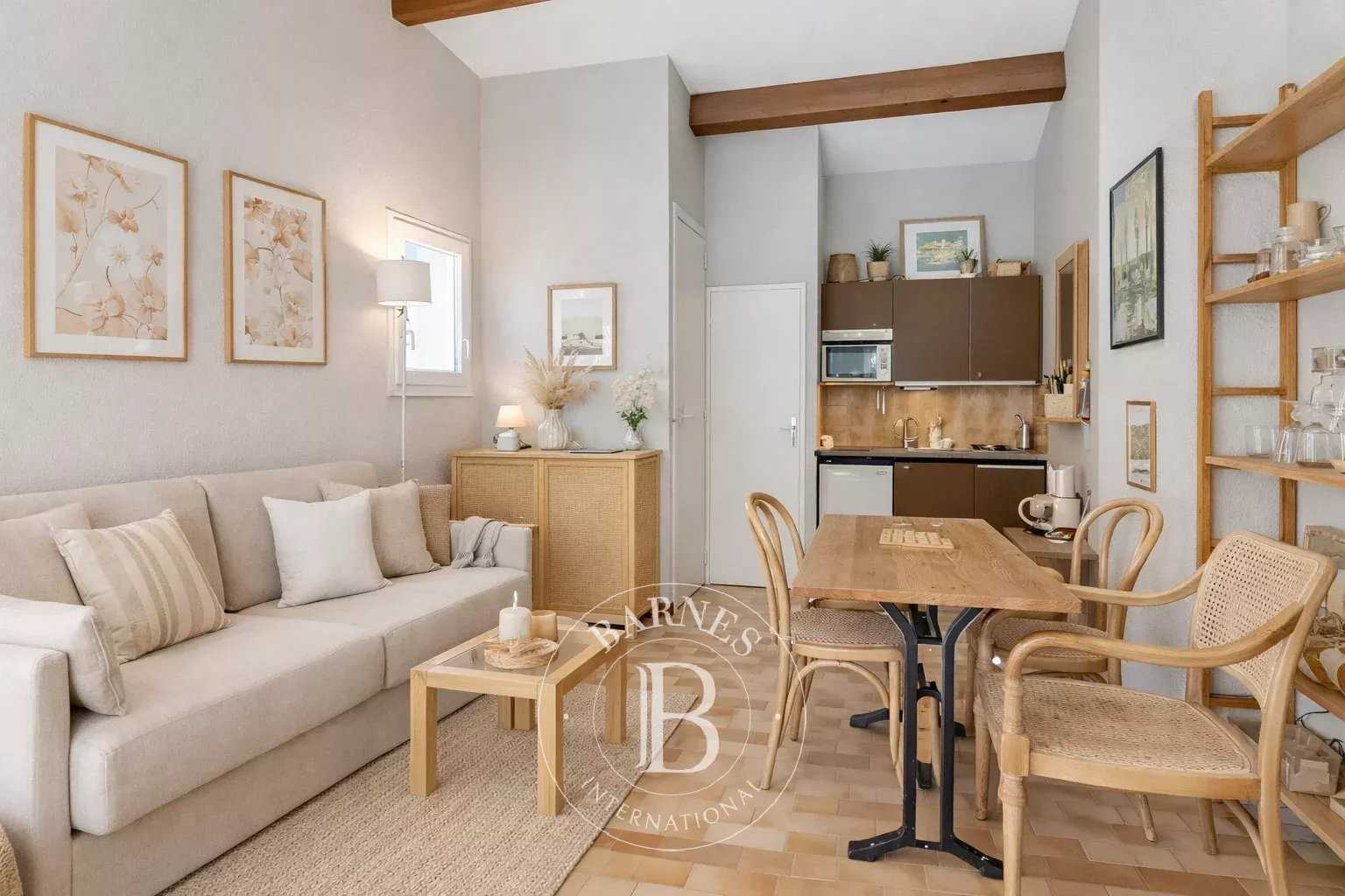 Cogolin  - Appartement 1 Pi&egrave;ce, 1 Chambre