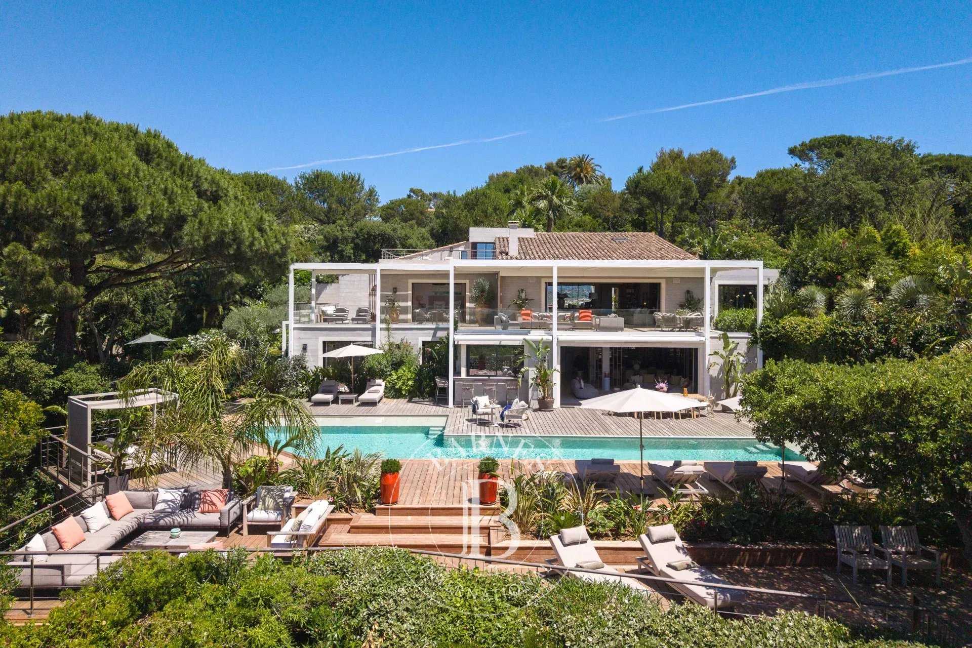 Saint-Tropez  - Maison 9 Pi&egrave;ces 8 Chambres