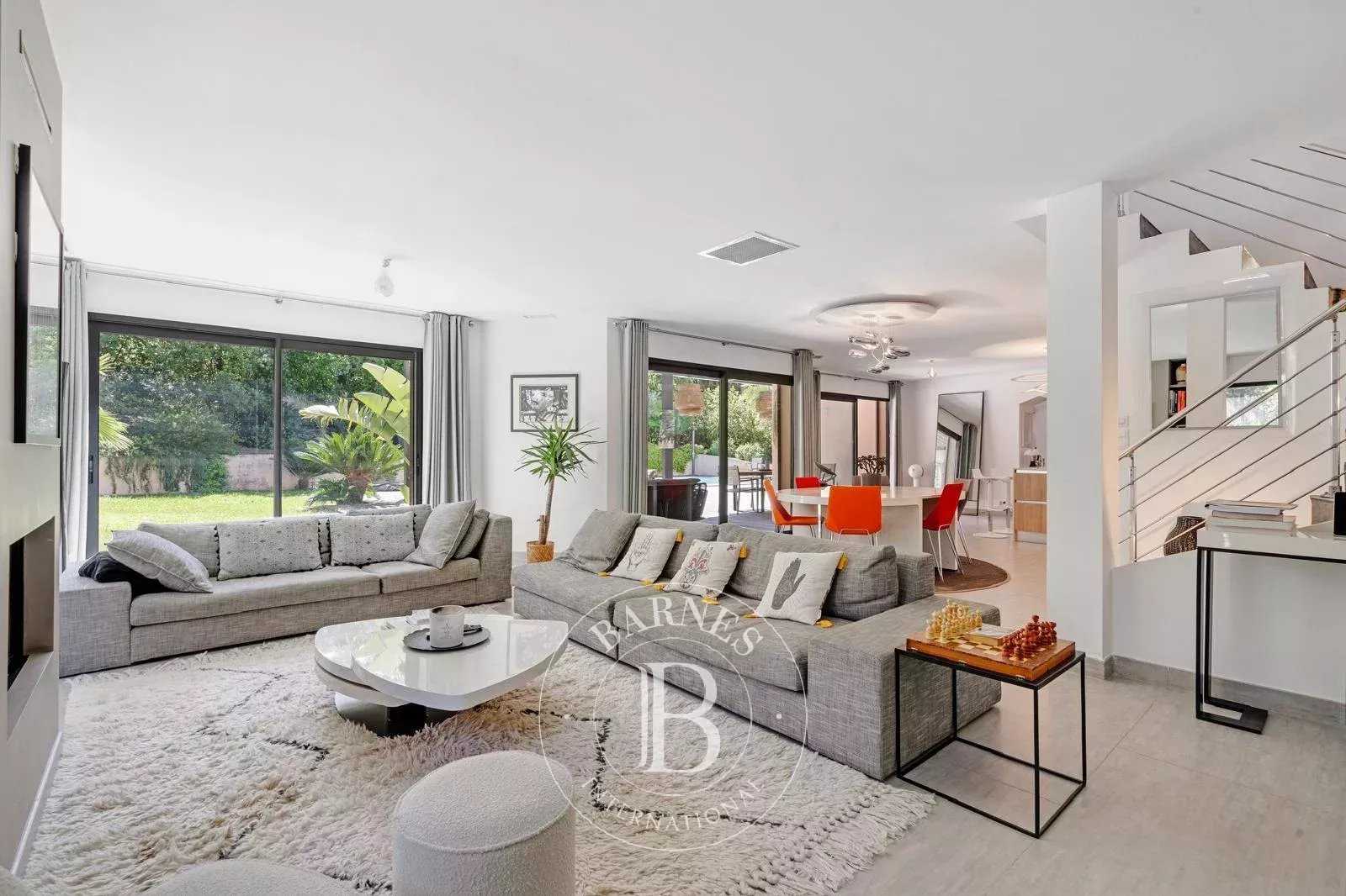 Saint-Tropez  - Maison 6 Pi&egrave;ces 5 Chambres