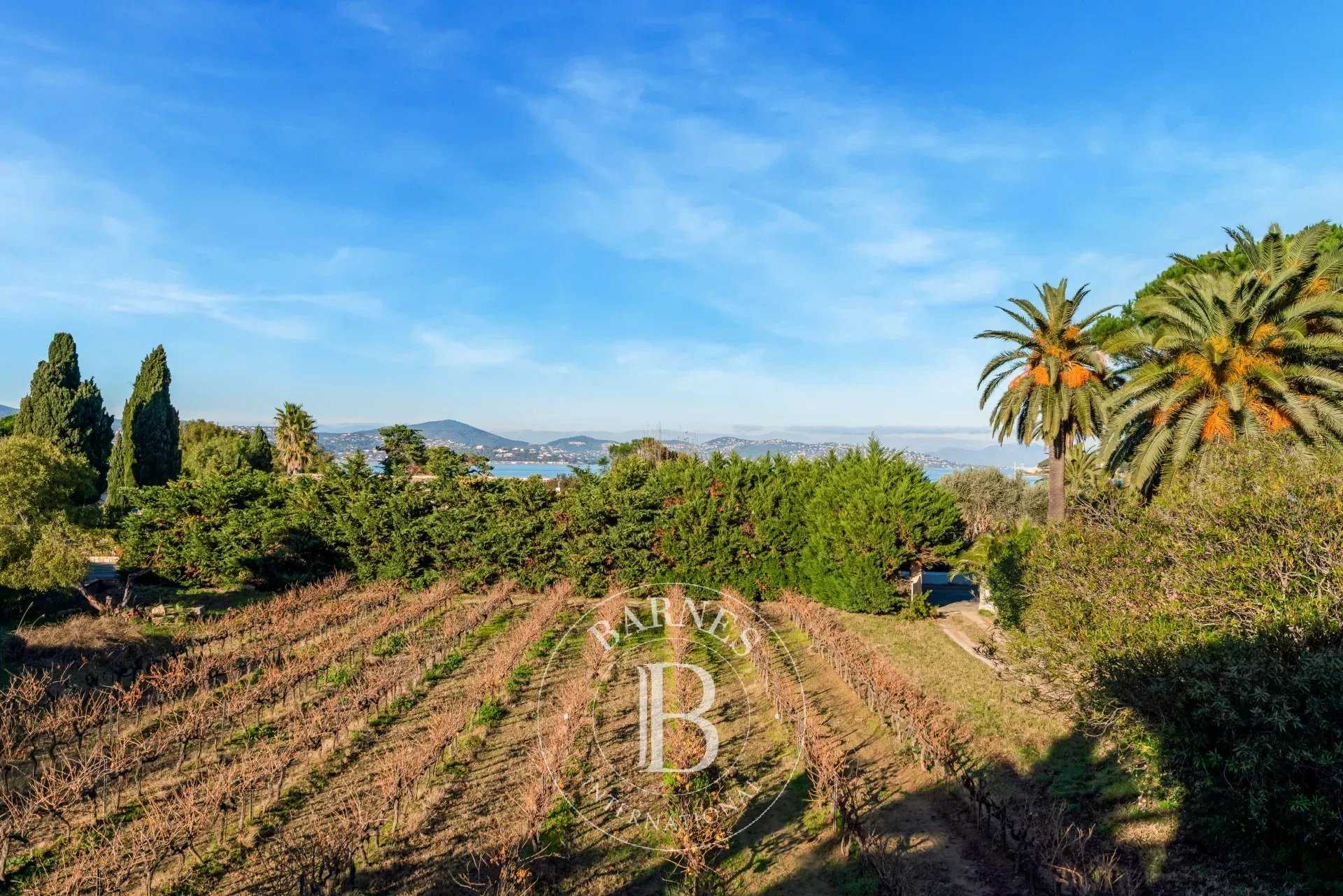 Saint-Tropez  - Maison 6 Pi&egrave;ces 5 Chambres