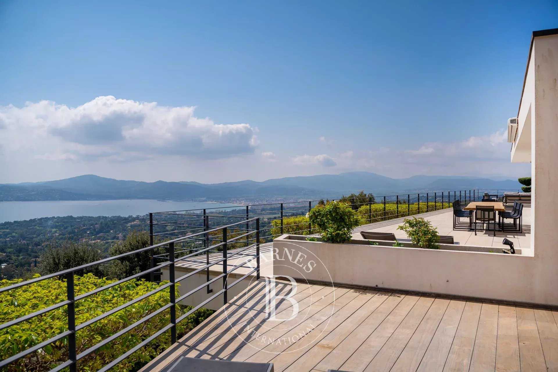 Grimaud  - Villa 8 Pièces 7 Chambres