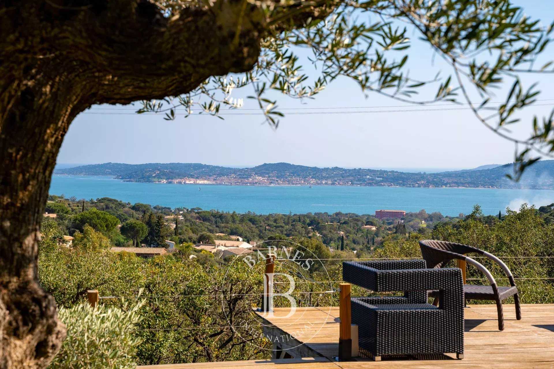 Grimaud  - Maison 5 Pi&egrave;ces 4 Chambres