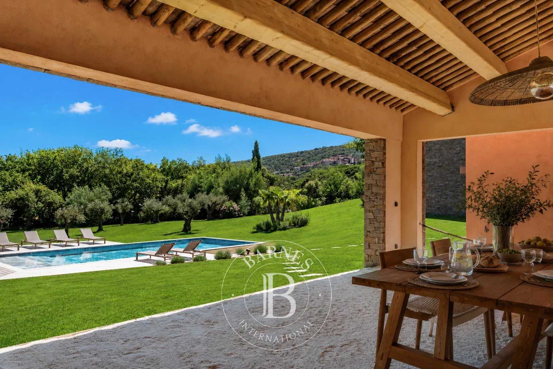 Ramatuelle  - Maison 6 Pi&egrave;ces 5 Chambres