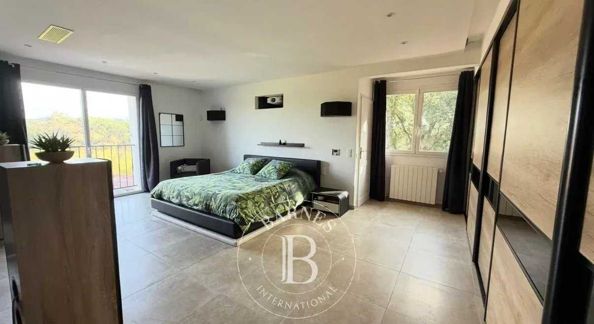 Saint-Tropez  - Maison 5 Pi&egrave;ces 3 Chambres