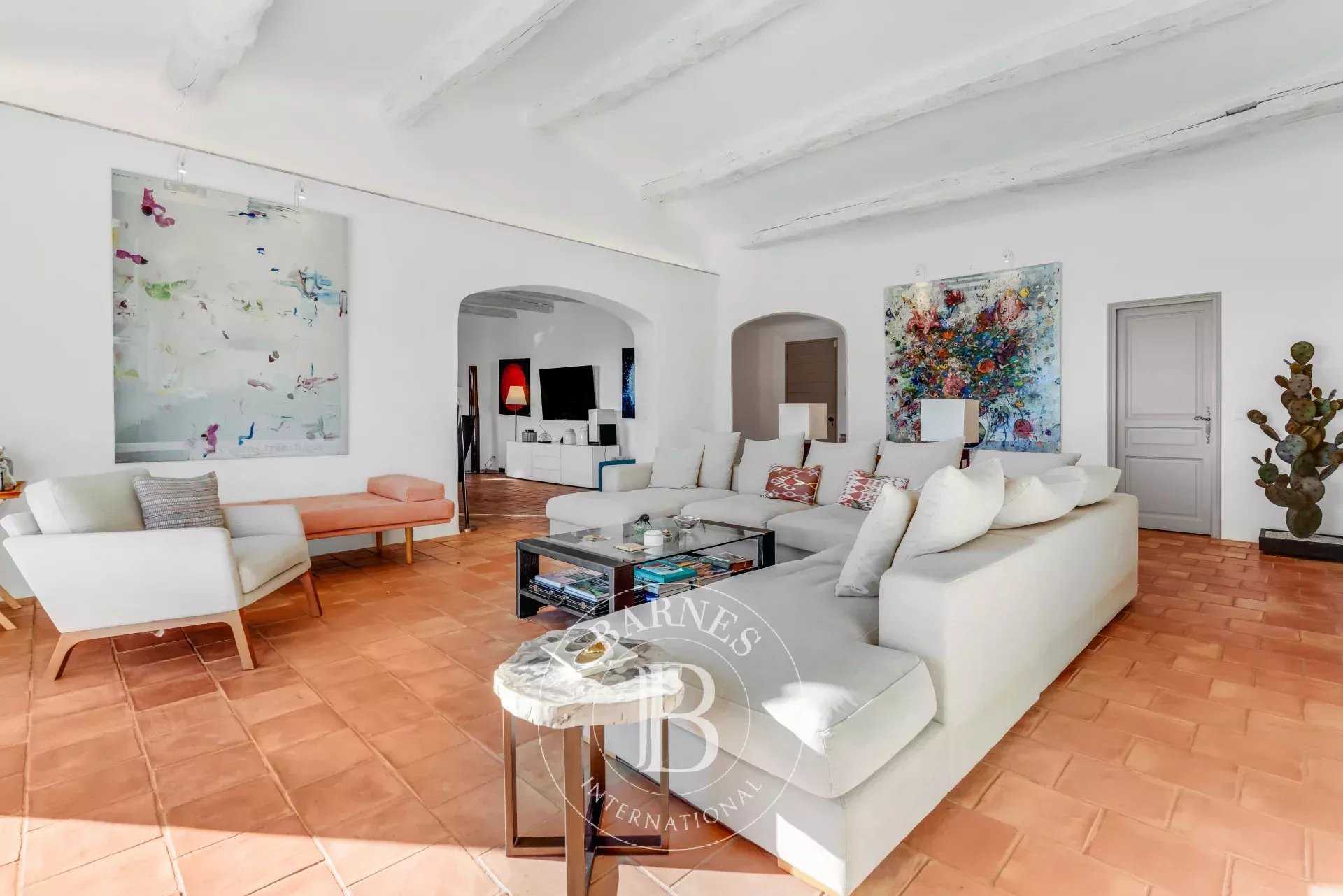 Grimaud  - Maison 6 Pi&egrave;ces 4 Chambres