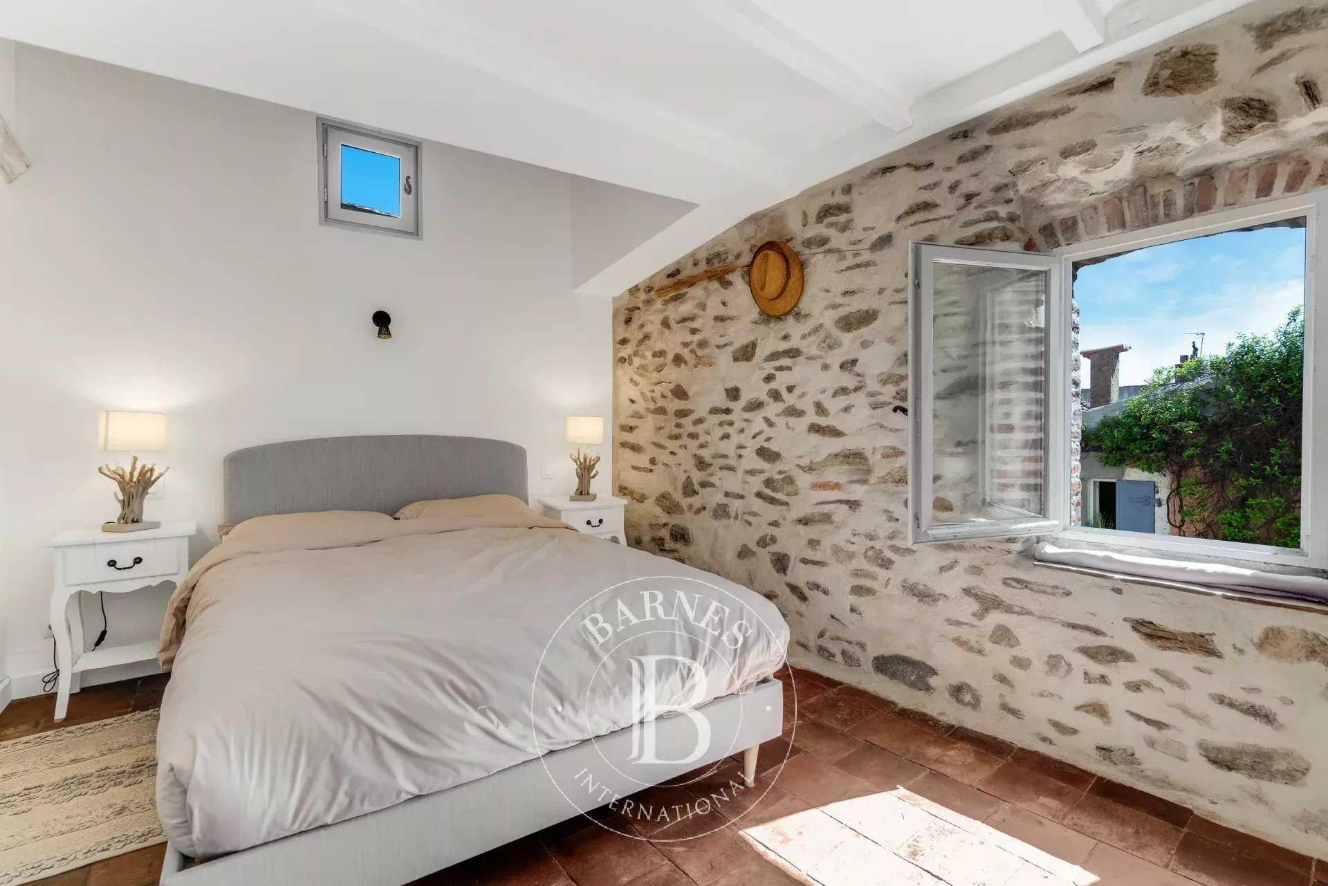 Cogolin  - Maison de village 4 Pi&egrave;ces 2 Chambres