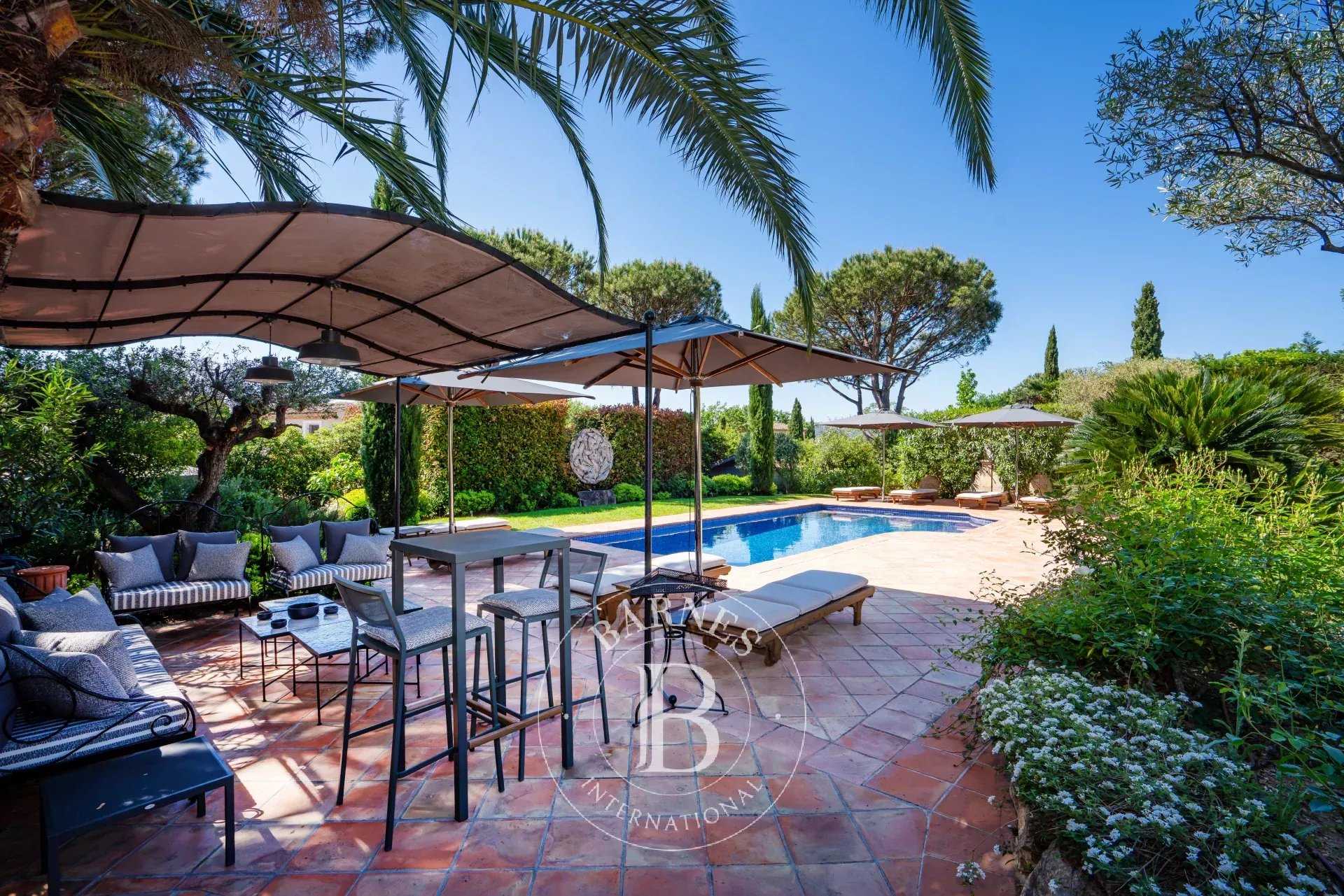 Grimaud  - Maison 6 Pièces 5 Chambres