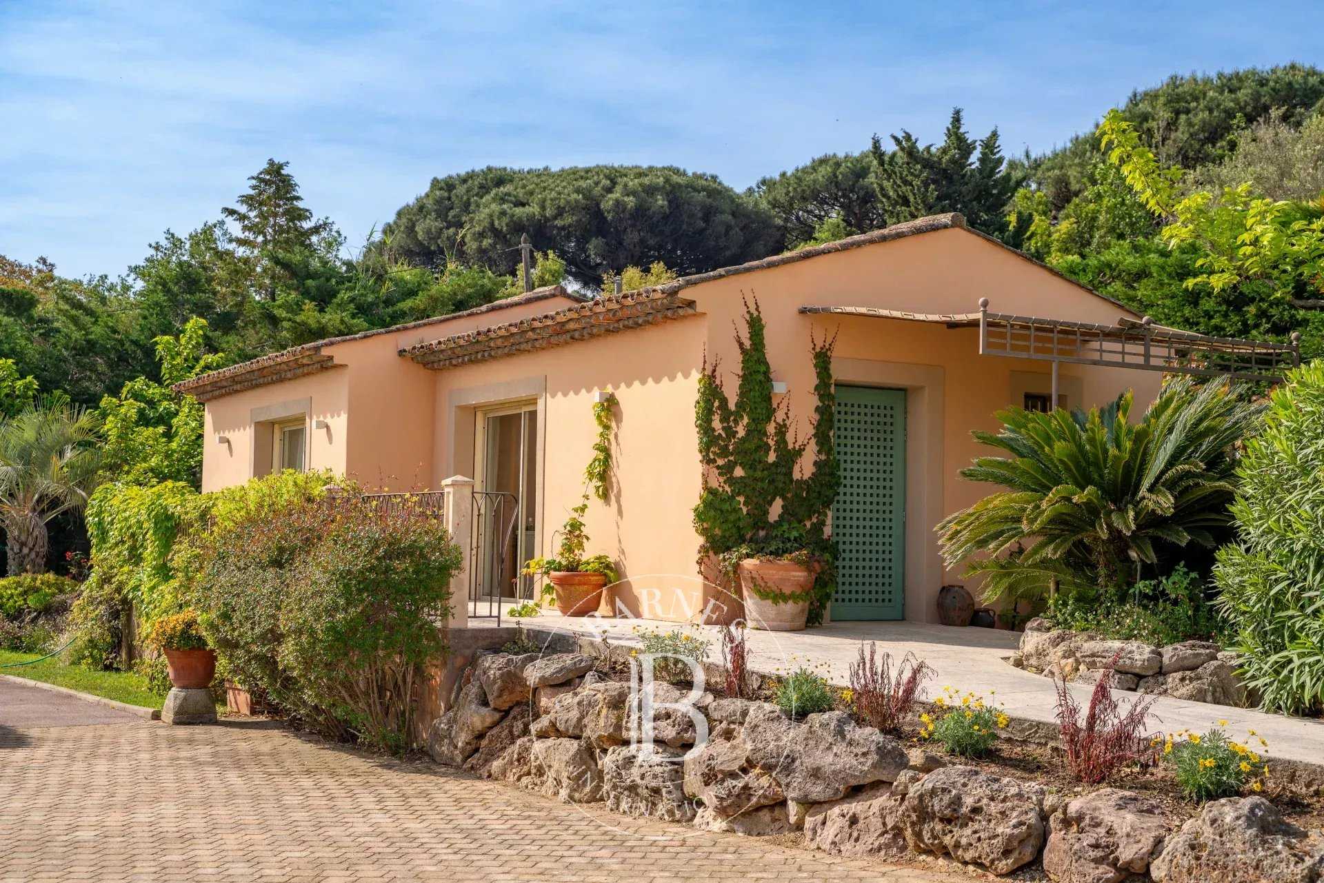 Ramatuelle  - Maison 17 Pi&egrave;ces 11 Chambres