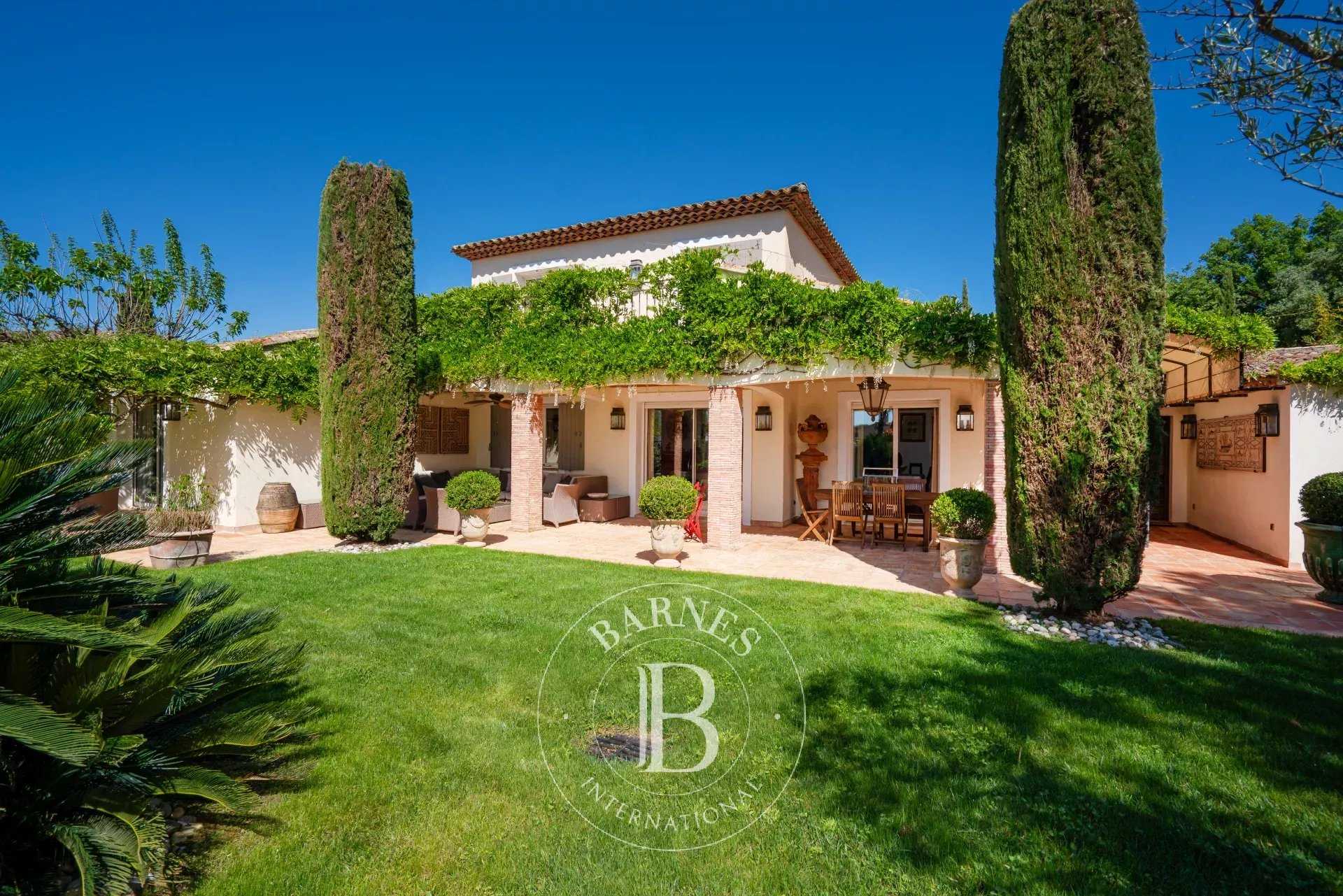 Grimaud  - Maison 6 Pièces 5 Chambres