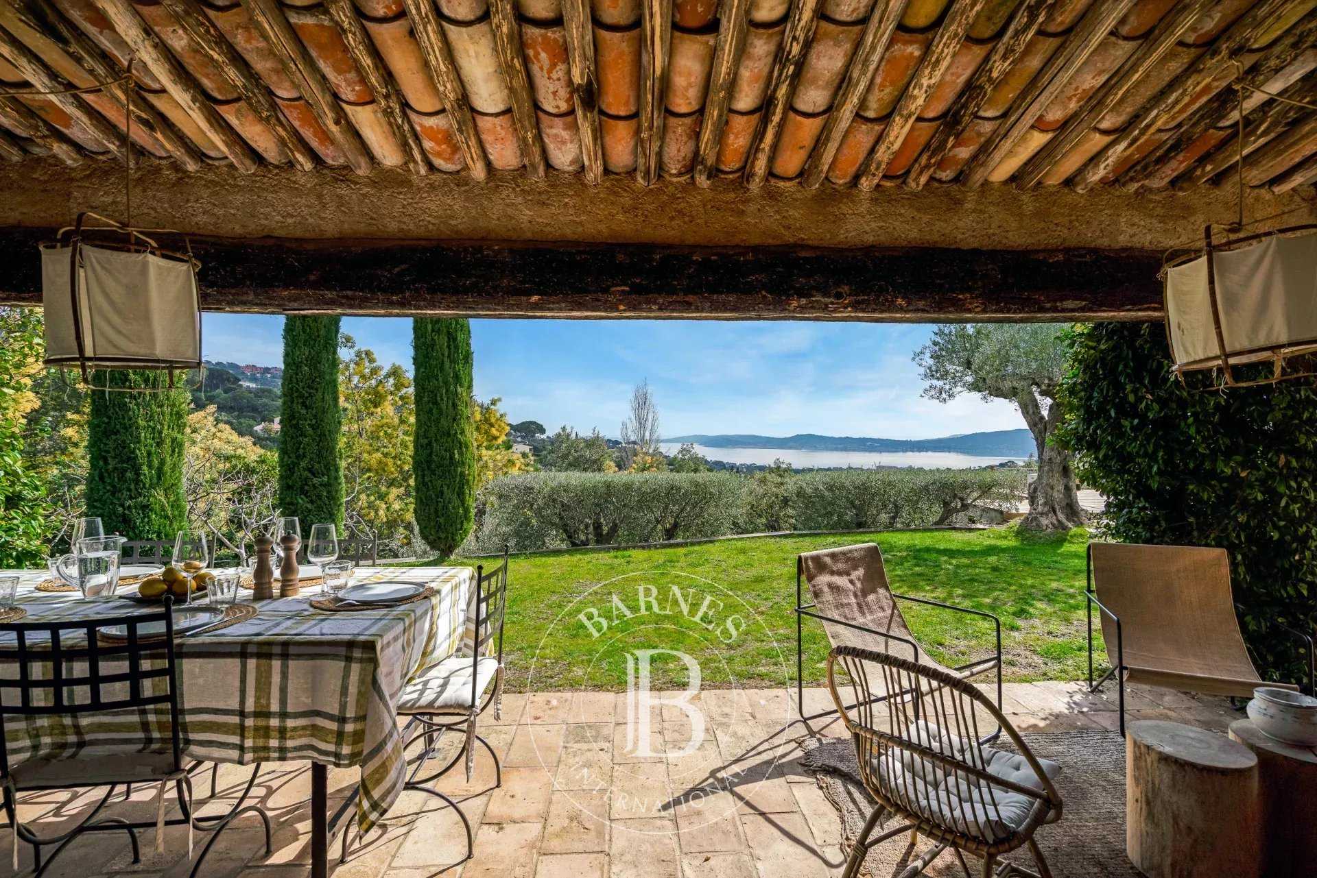 Grimaud  - Maison 5 Pi&egrave;ces 4 Chambres