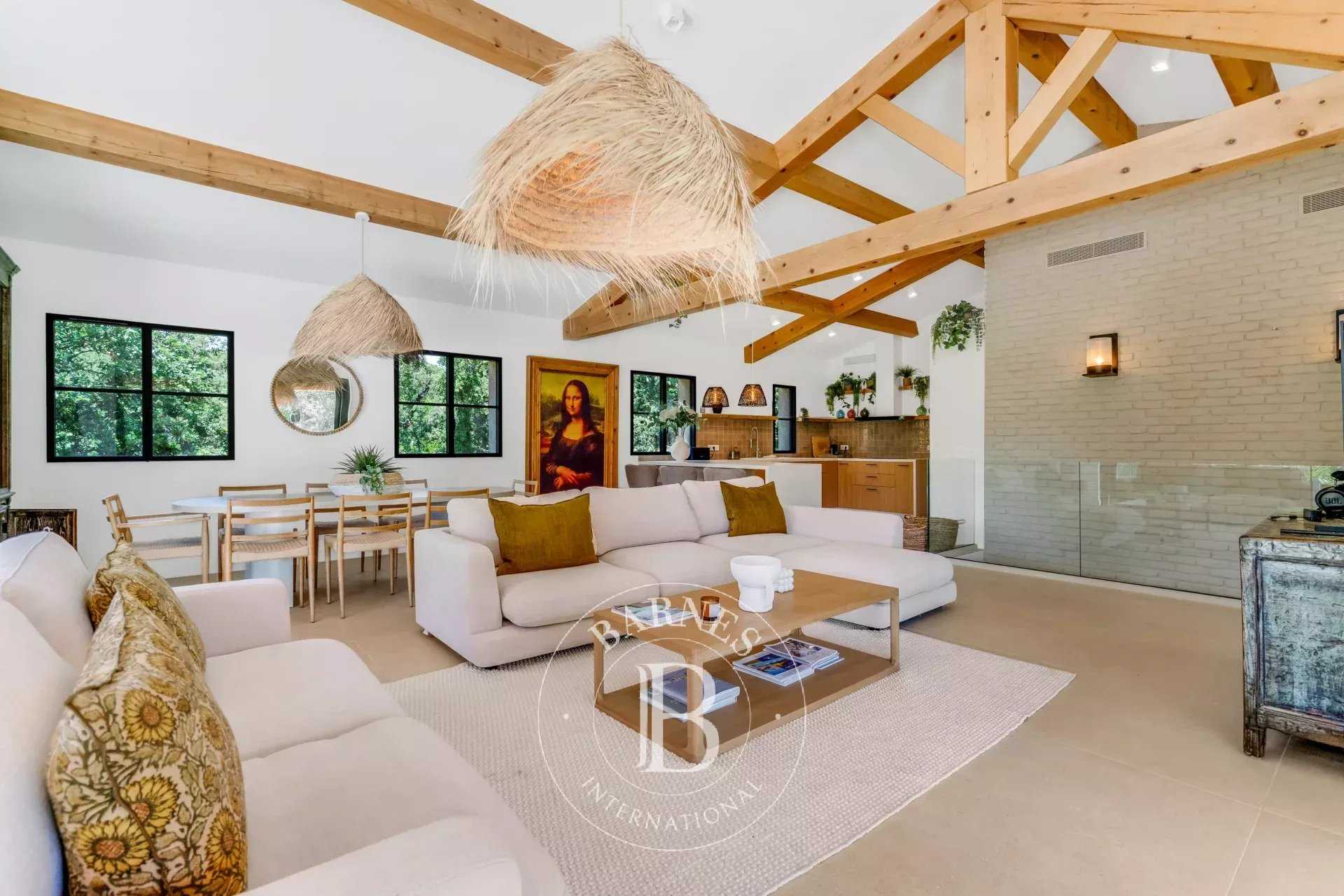 La Croix-Valmer  - Maison 7 Pi&egrave;ces 5 Chambres