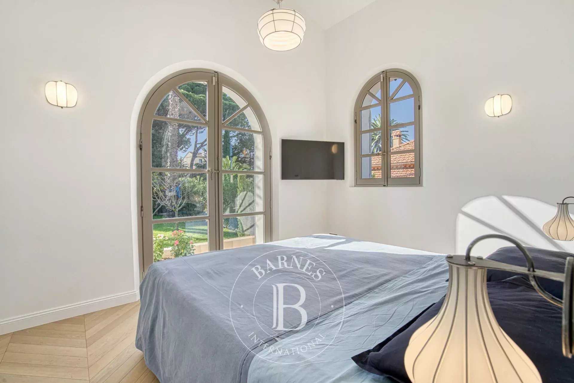 Saint-Tropez  - Villa 8 Pi&egrave;ces 5 Chambres