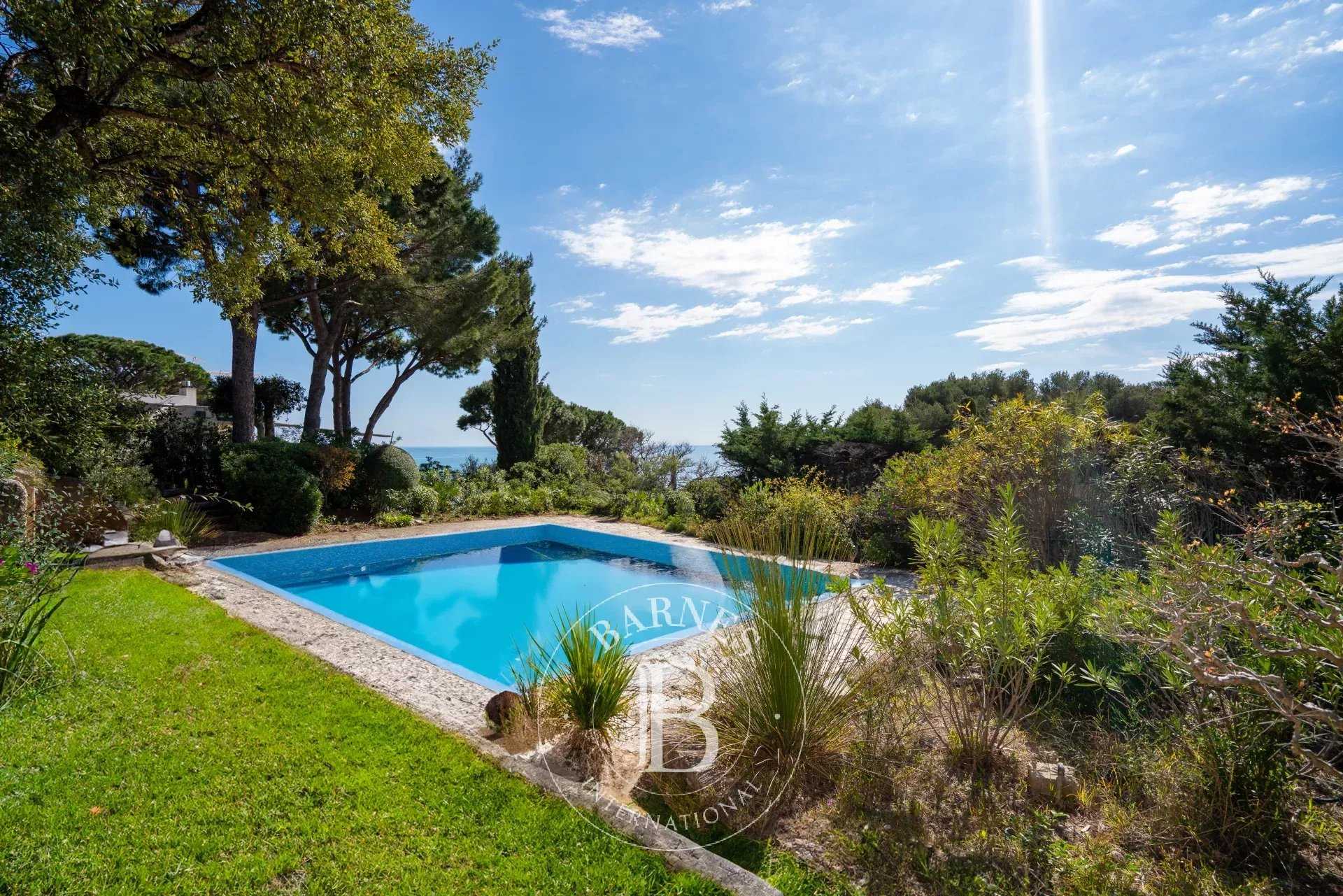 La Croix-Valmer  - Villa 7 Bedrooms