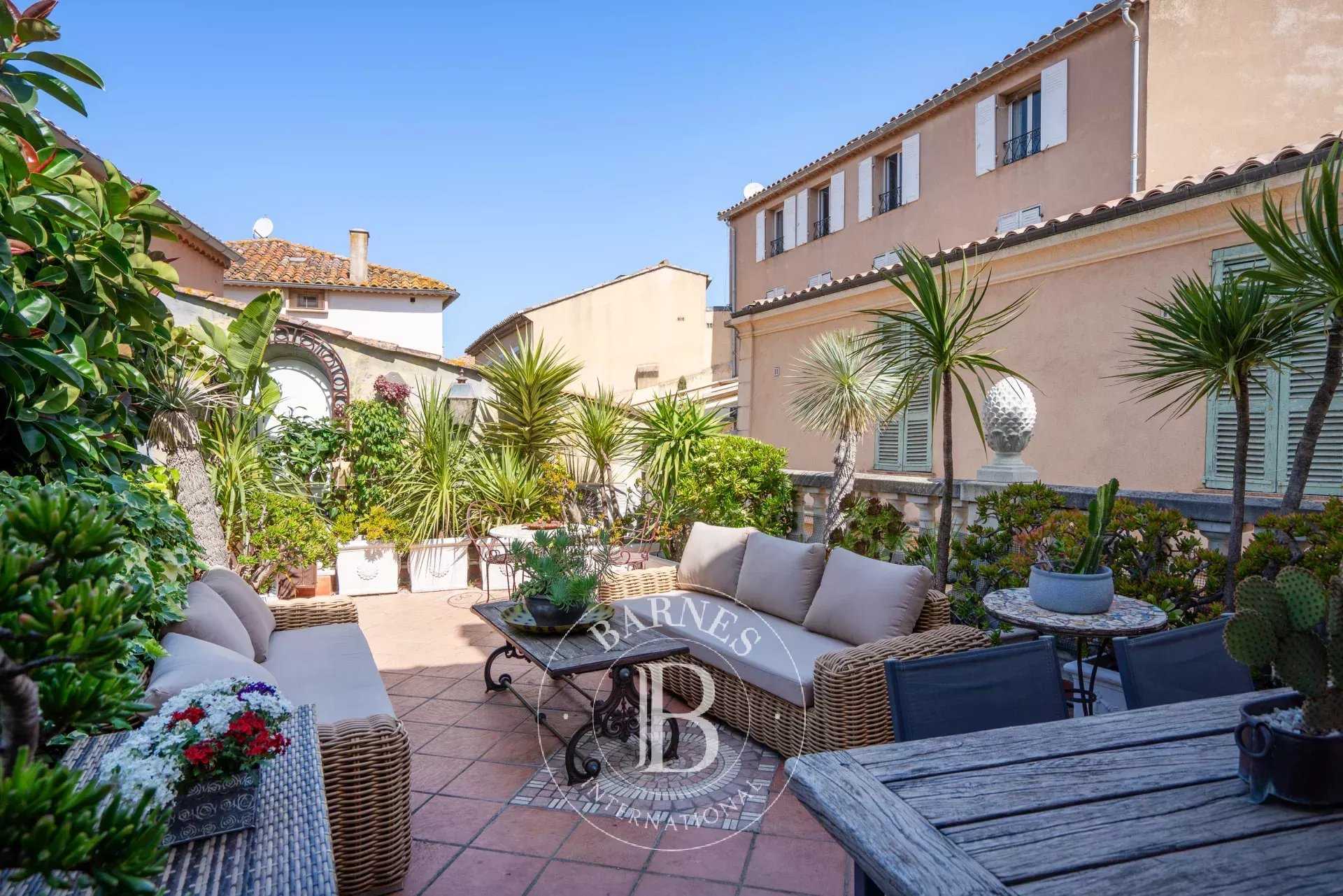 SAINT-TROPEZ - VILLAGE - 3-BEDROOM VILLA picture 11
