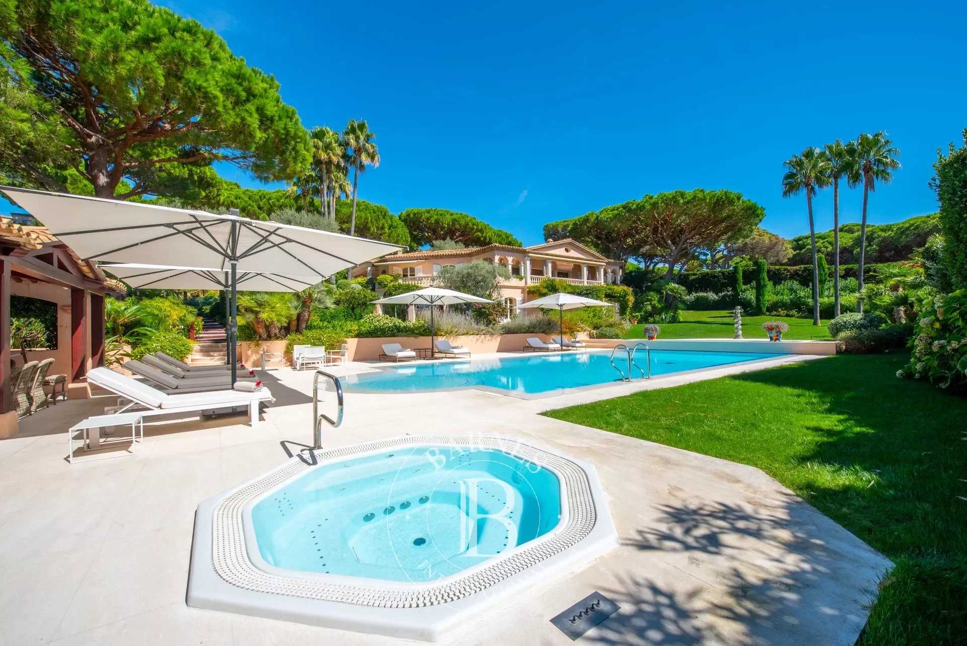 Villa Saint-Tropez  -  ref 83261034 (picture 1)