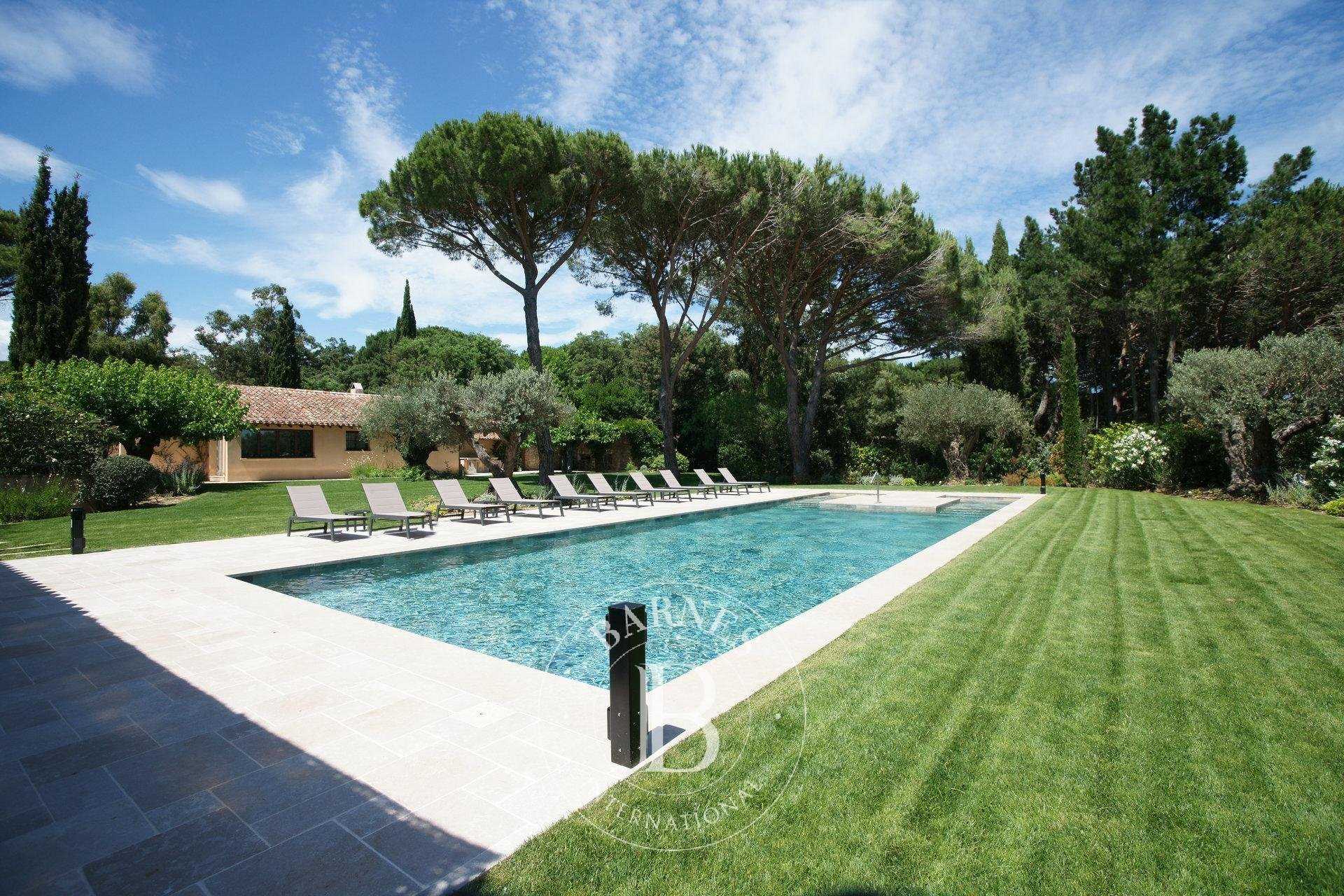 Villa Saint-Tropez  -  ref 3851164 (picture 2)