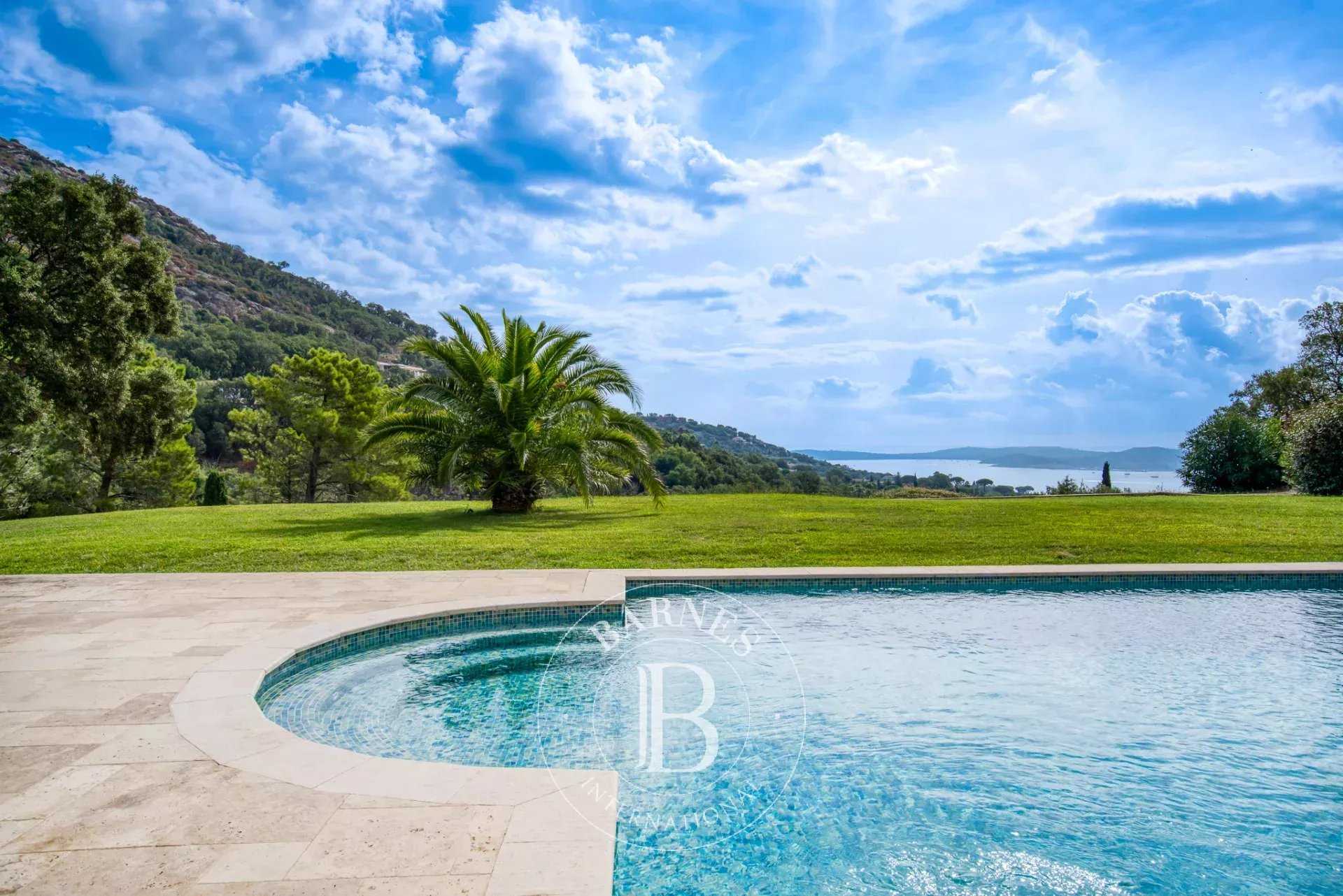 Maison Grimaud  -  ref 86775614 (picture 2)