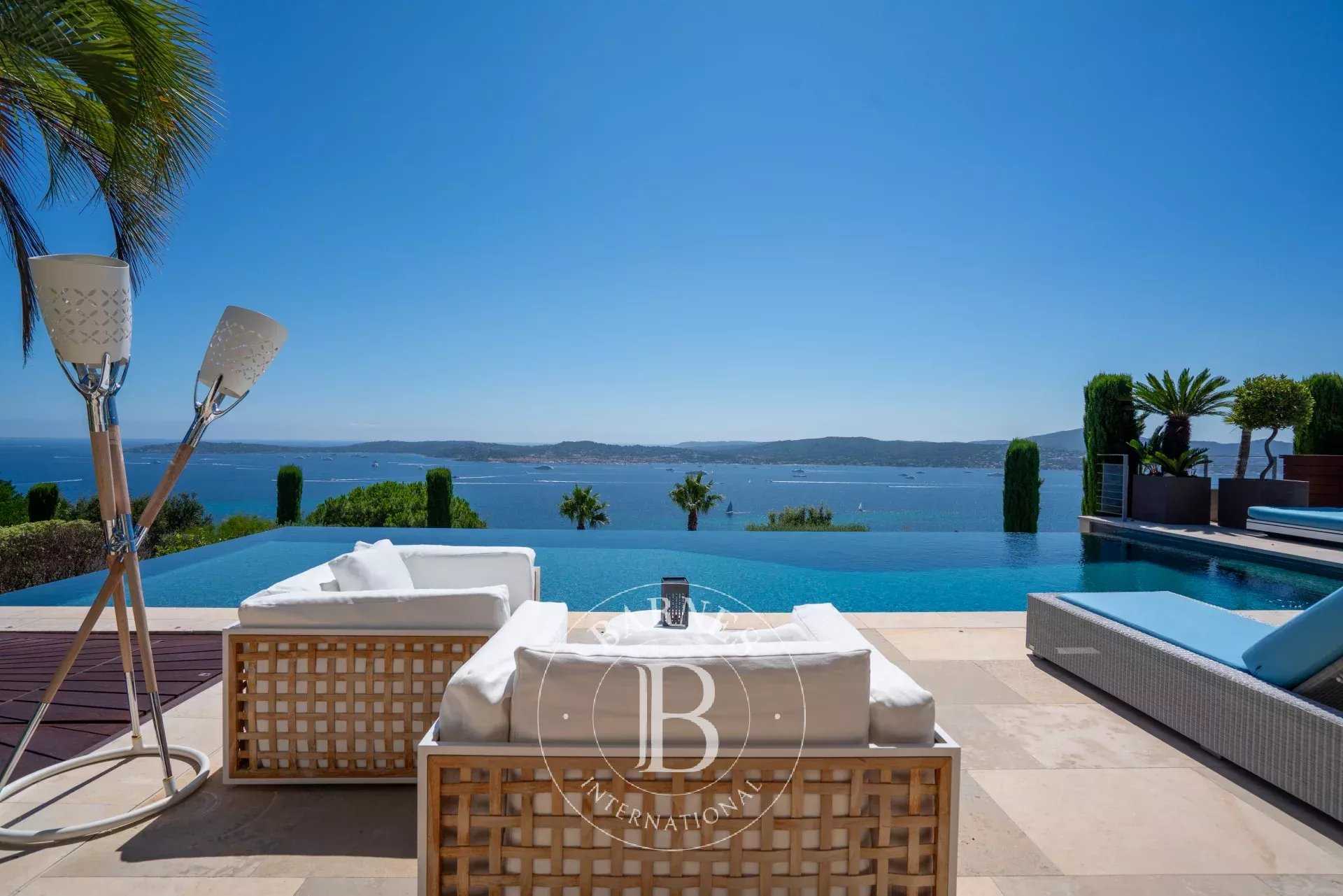 Villa Grimaud  -  ref 85840530 (picture 1)