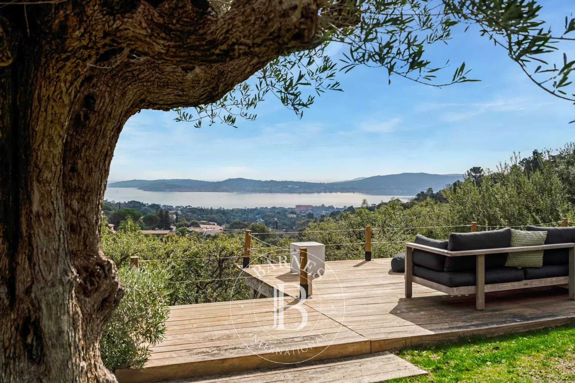 Grimaud  - Maison 5 Pi&egrave;ces 4 Chambres