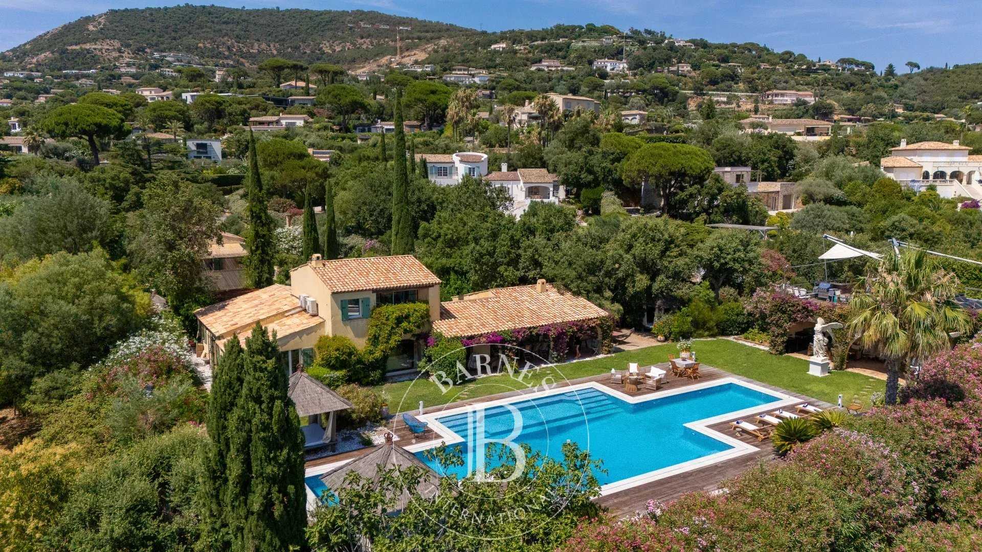 Villa Grimaud - Ref 87183135