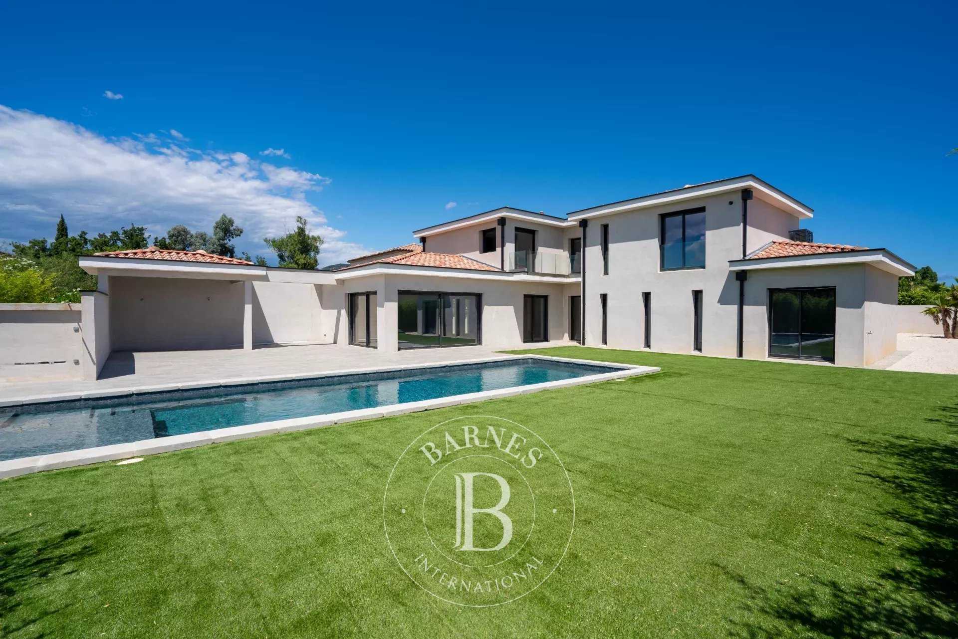 Maison Grimaud  -  ref 84411677 (picture 1)