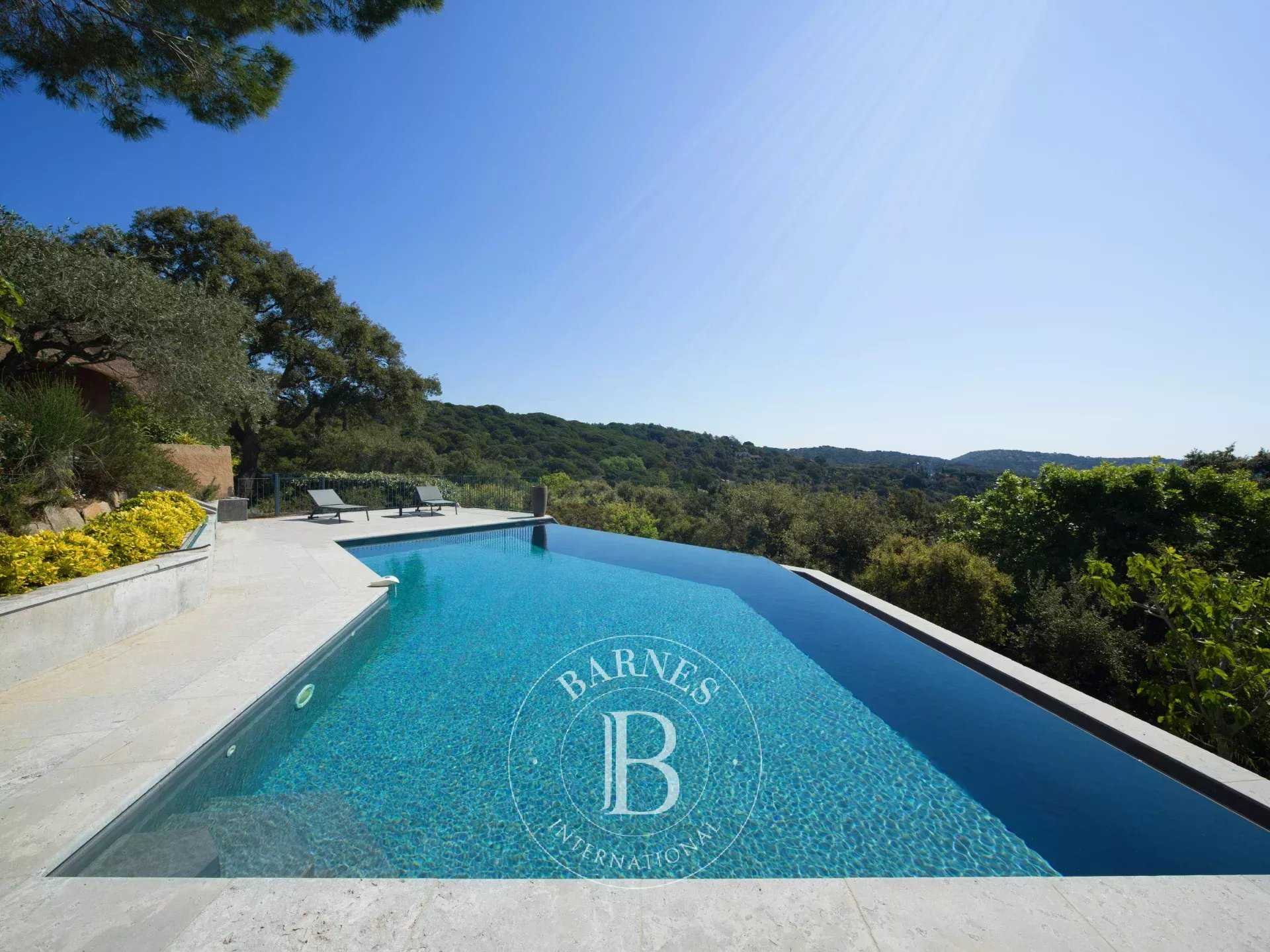 Villa La Croix-Valmer  -  ref 86136761 (picture 1)