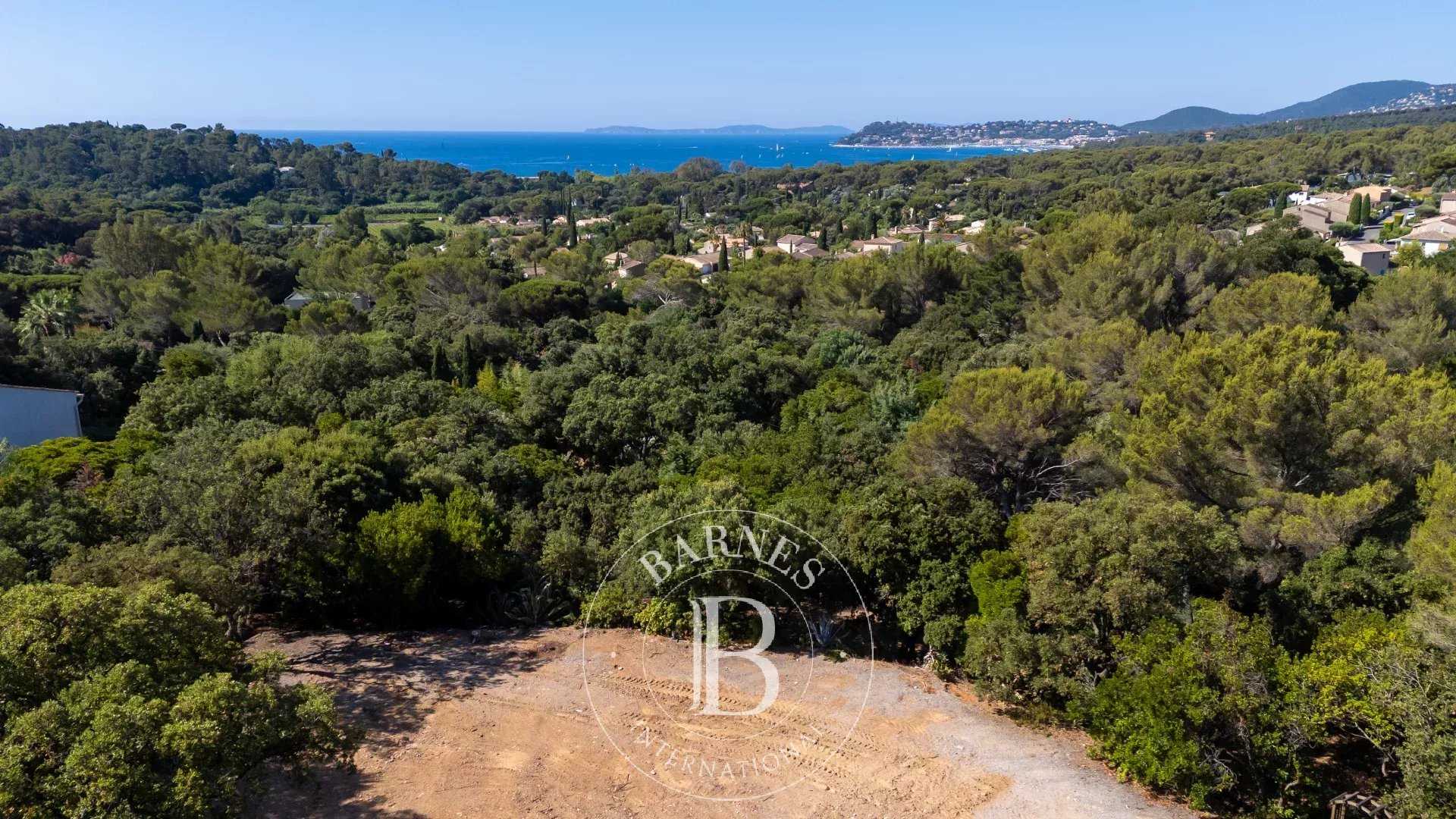 Terrain constructible La Croix-Valmer  -  ref 86110861 (picture 1)