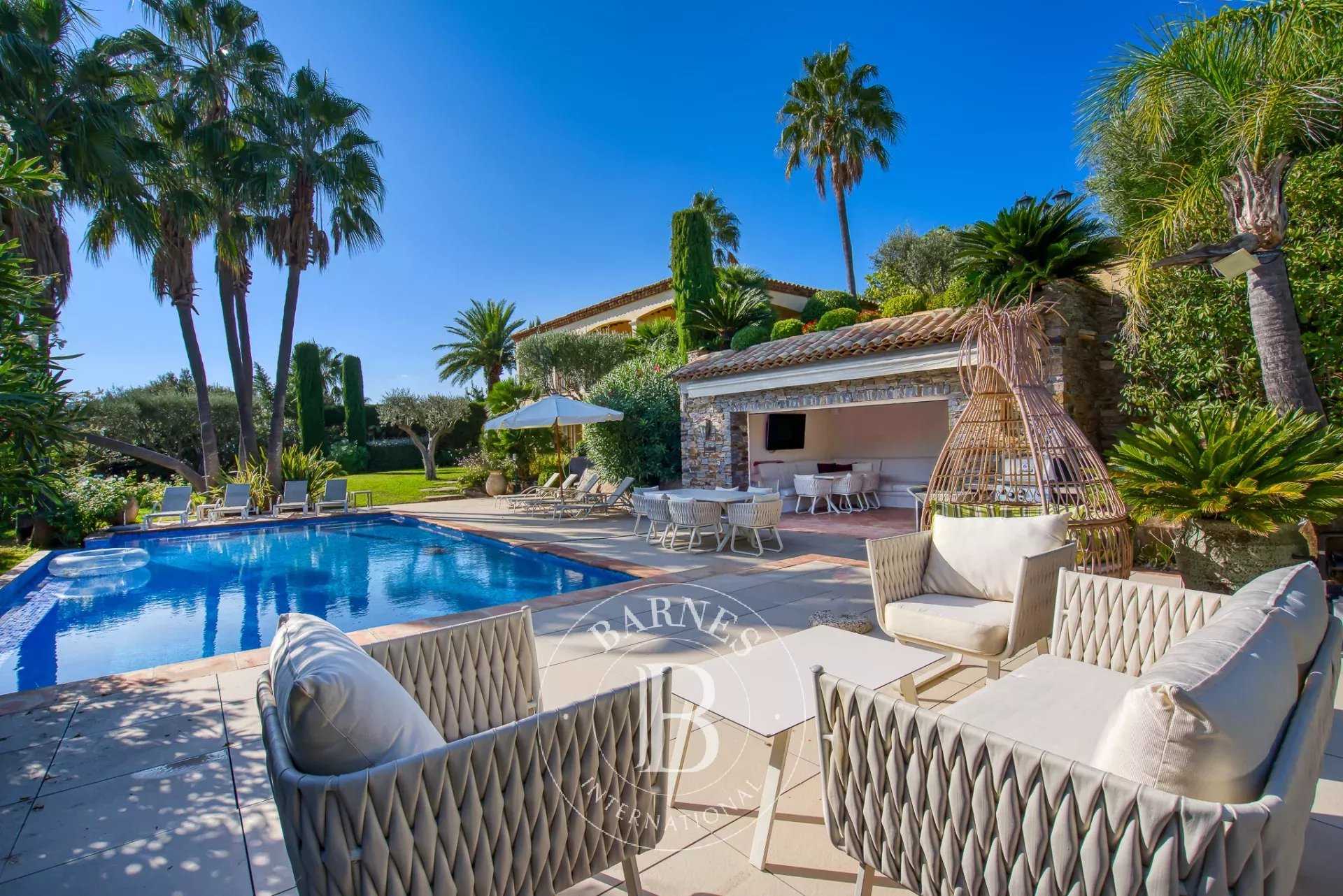 Villa Grimaud  -  ref 83420976 (picture 3)