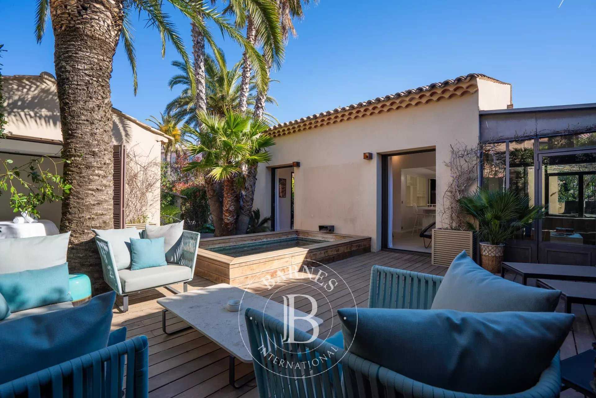 House Saint-Tropez  -  ref 86895609 (picture 1)