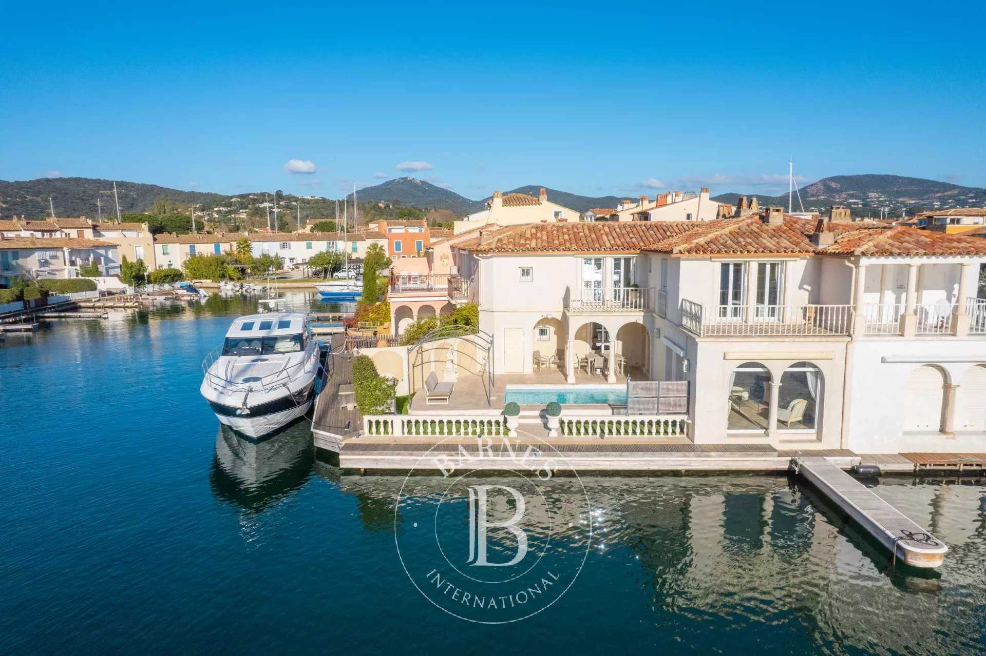 Maison Grimaud  -  ref 85998359 (picture 1)