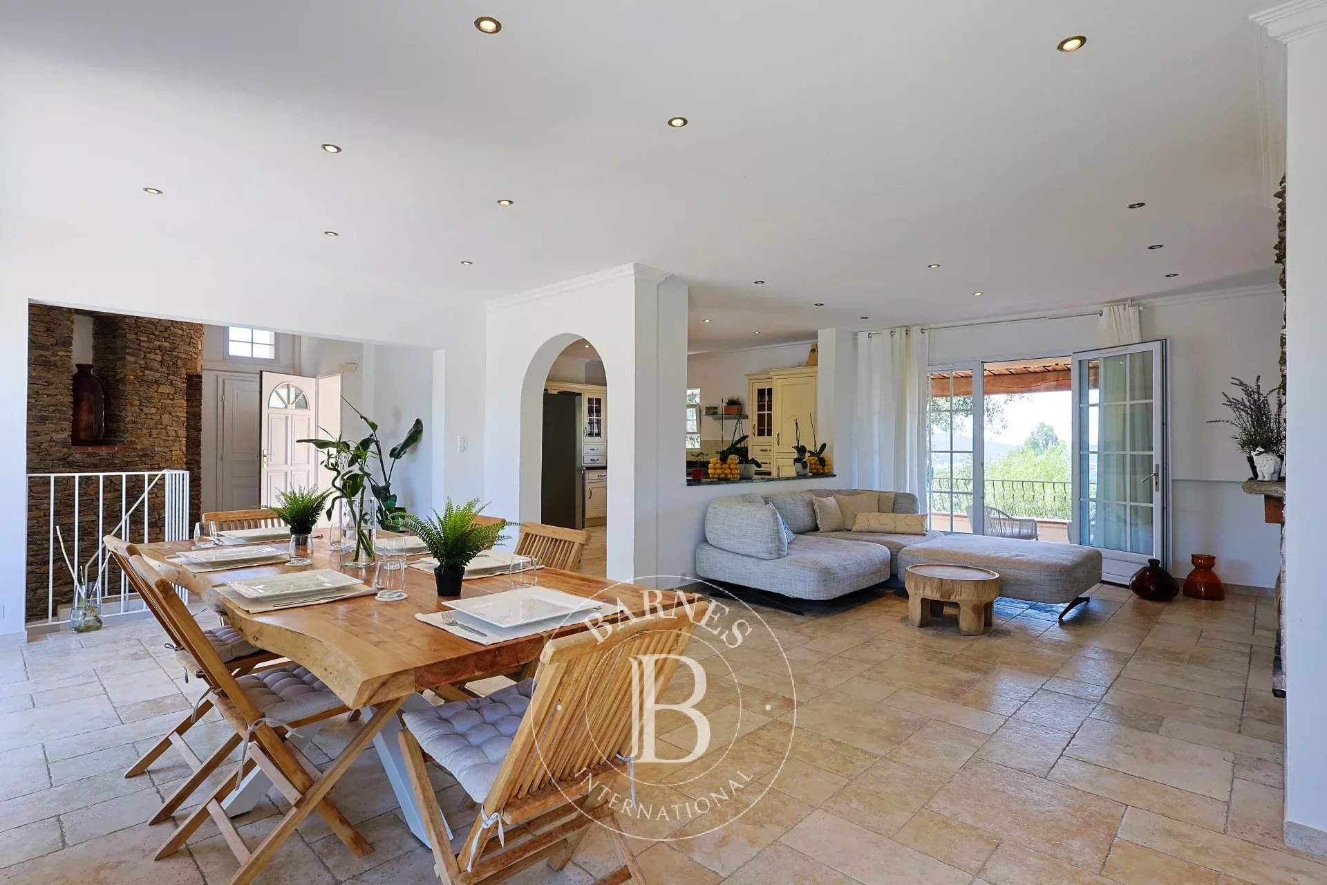 Grimaud  - Maison 6 Pi&egrave;ces 5 Chambres - picture 6