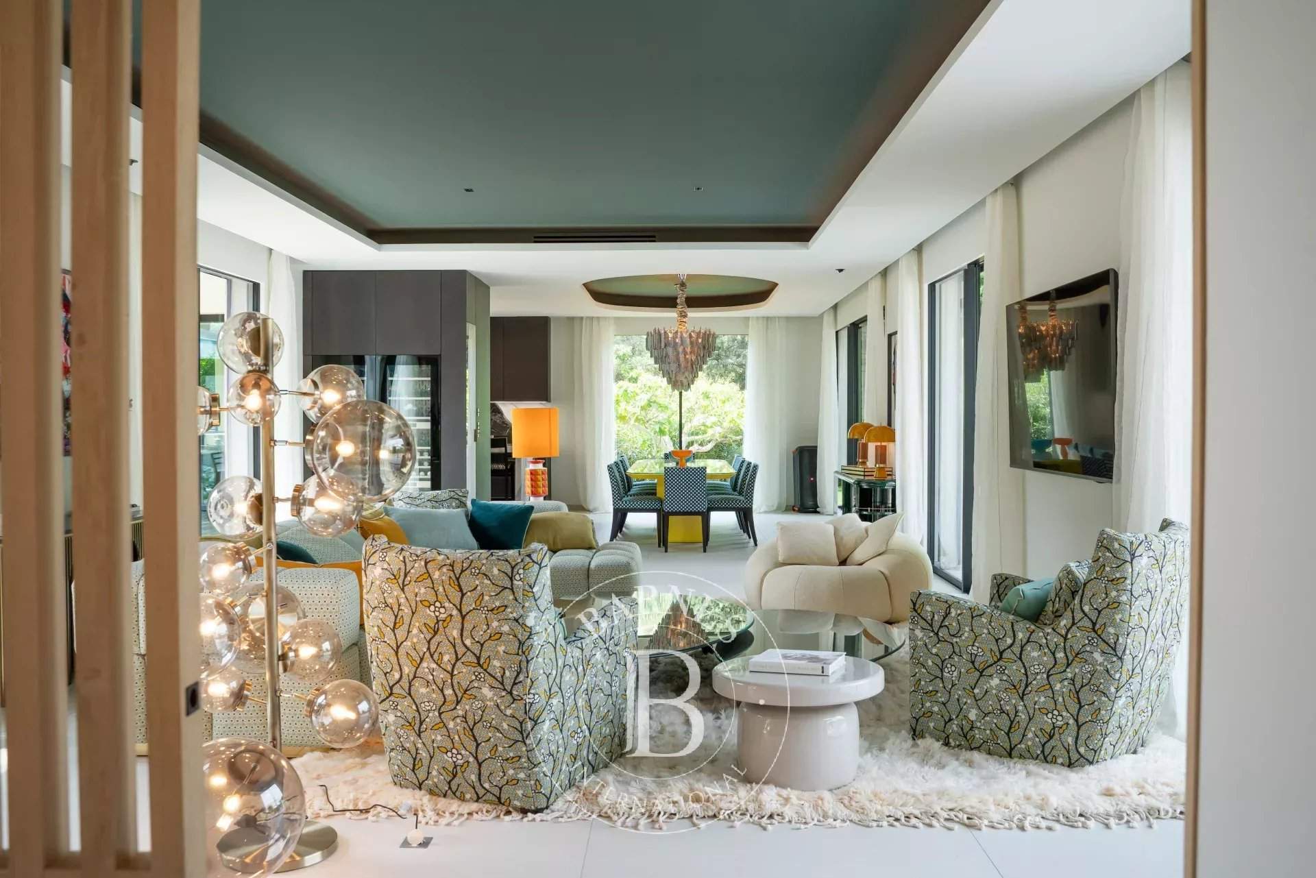 GASSIN - VILLA 5 CHAMBRES - PISCINE picture 5