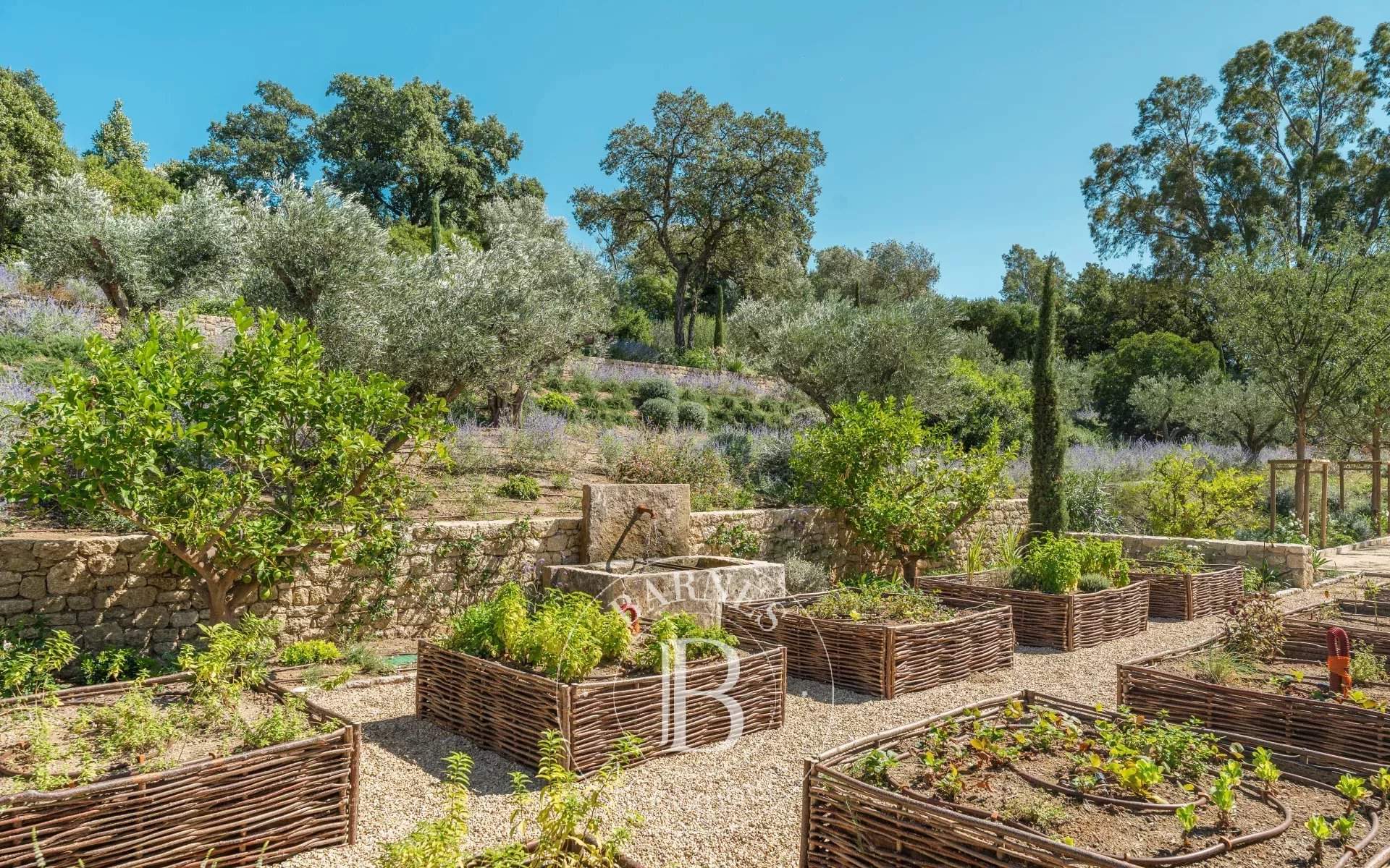 SAINT-TROPEZ - 9-BEDROOM VILLA - OPEN VIEW picture 18