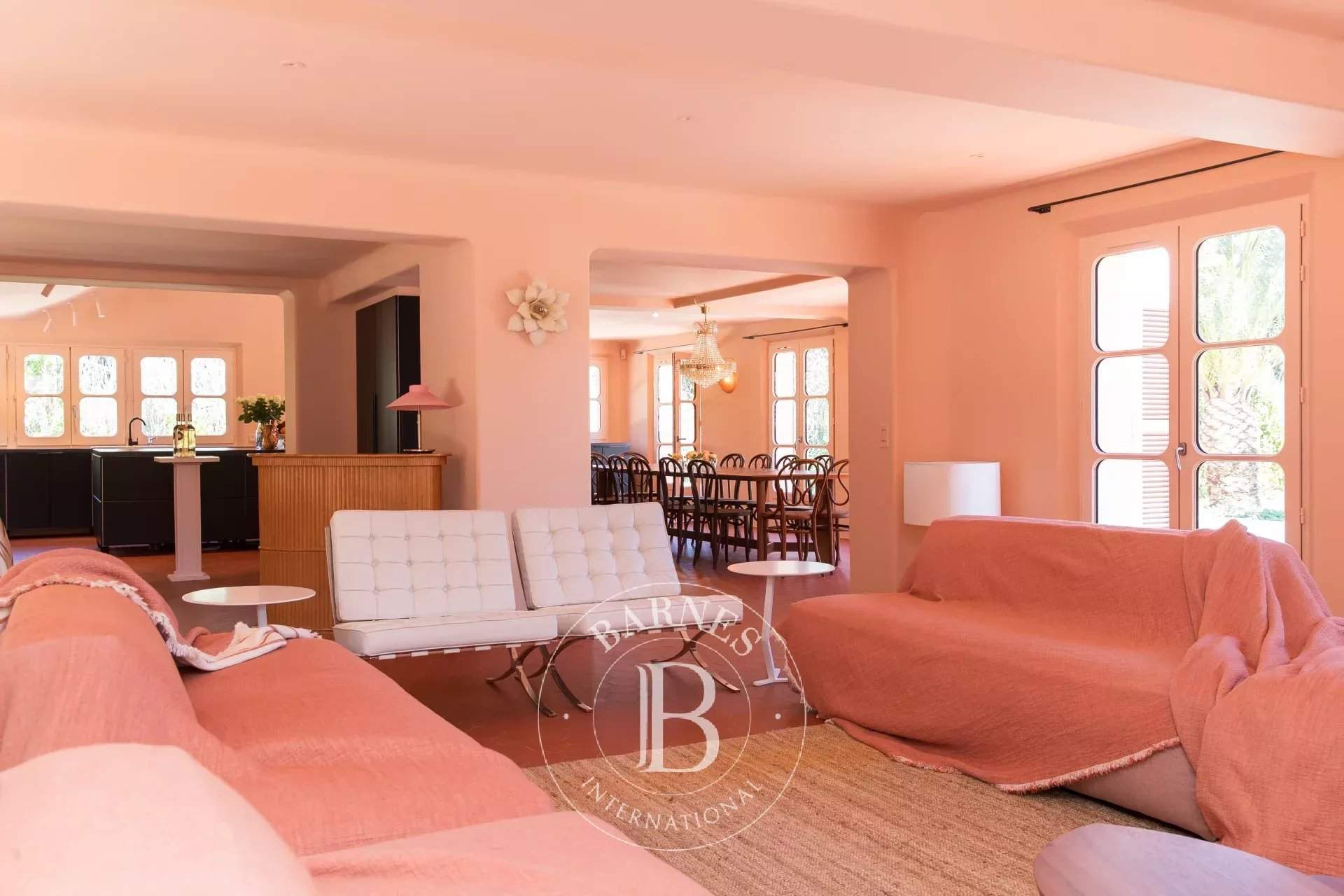 RAMATUELLE - ROUTE DES PLAGES - 6-BEDROOM VILLA - SWIMMING POOL picture 5