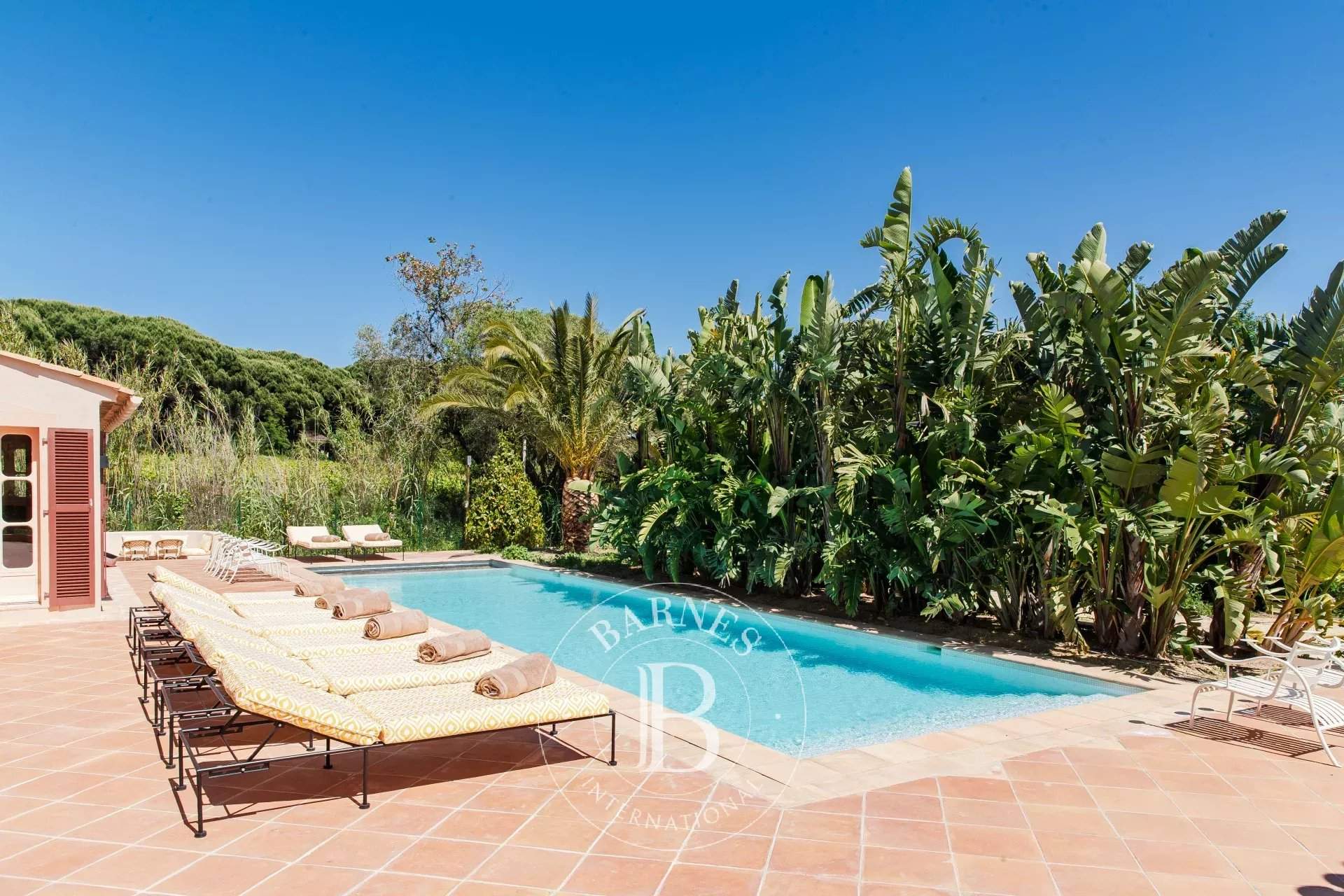RAMATUELLE - ROUTE DES PLAGES - 6-BEDROOM VILLA - SWIMMING POOL picture 1