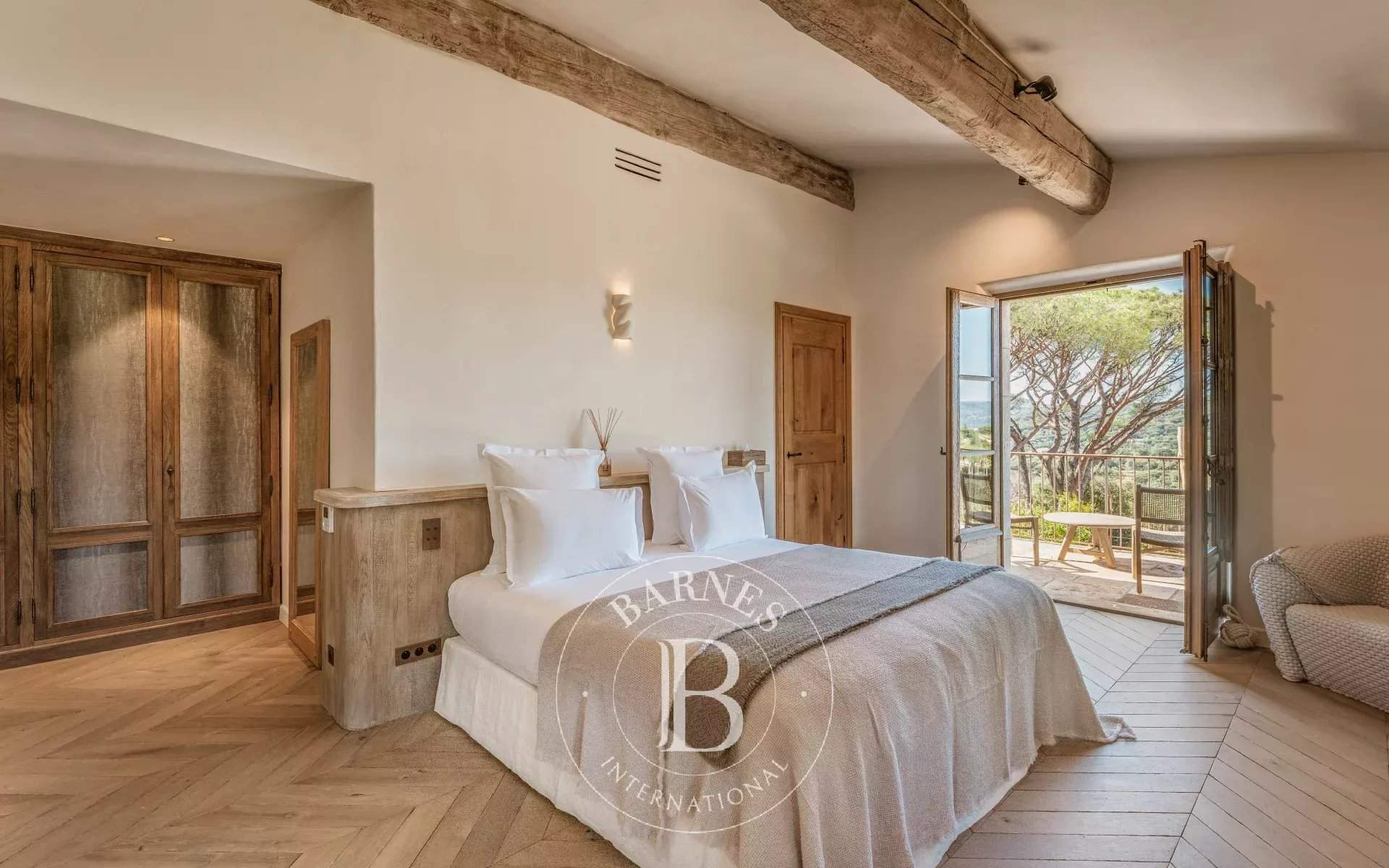 SAINT-TROPEZ - 9-BEDROOM VILLA - OPEN VIEW picture 10