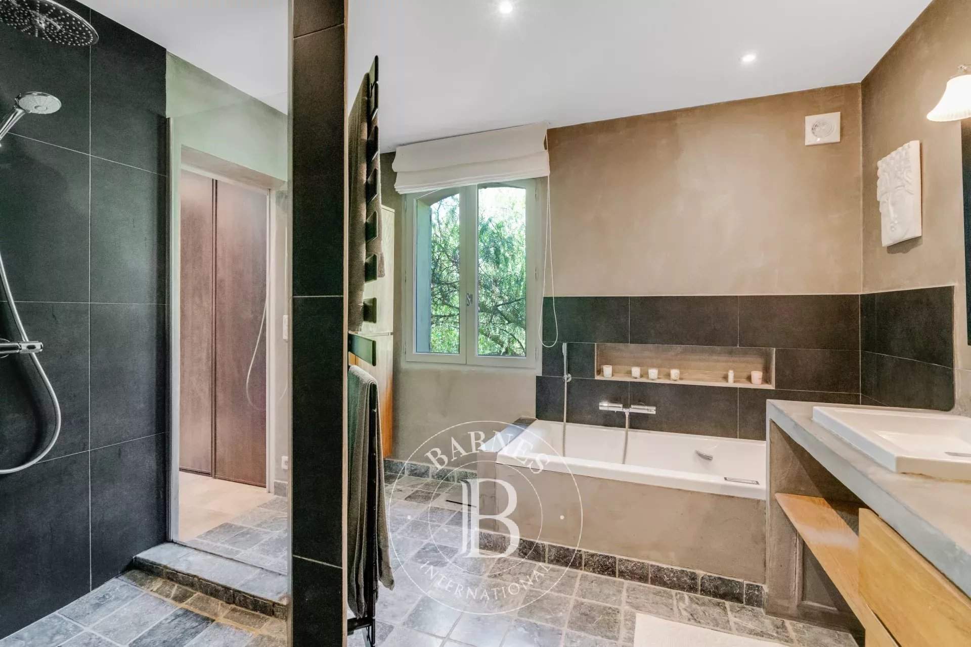 Grimaud  - Maison 8 Pi&egrave;ces 5 Chambres - picture 16