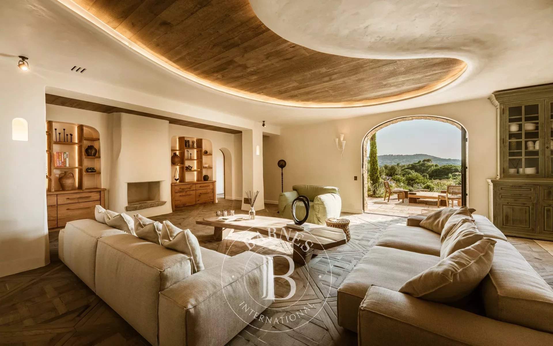 SAINT-TROPEZ/CANOUBIERS - 6-BEDROOM VILLA - SWIMMING POOL - SEA VIEW picture 6