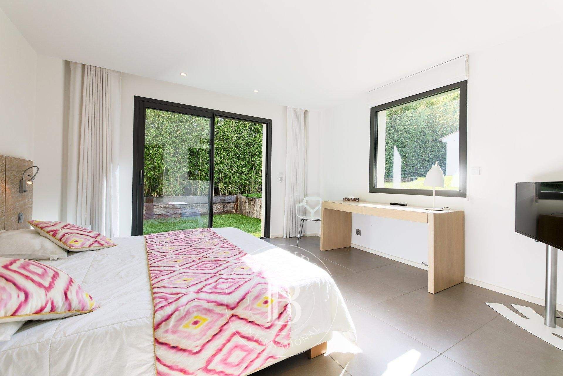 Saint-Tropez  - Villa 5 Bedrooms - picture 14