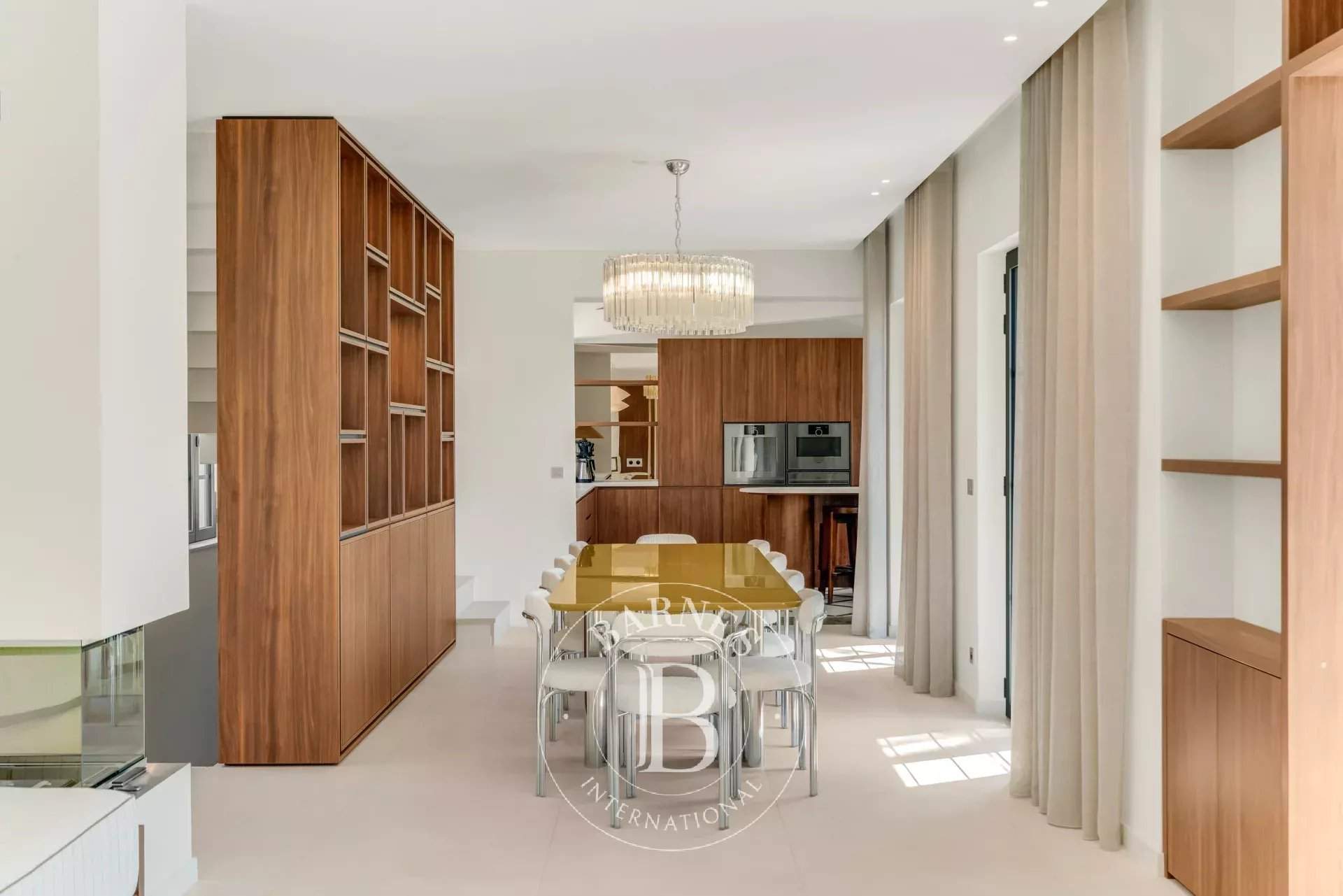VILLA SAINT-TROPEZ - 5 CHAMBRES - PISCINE - VILLAGE picture 6