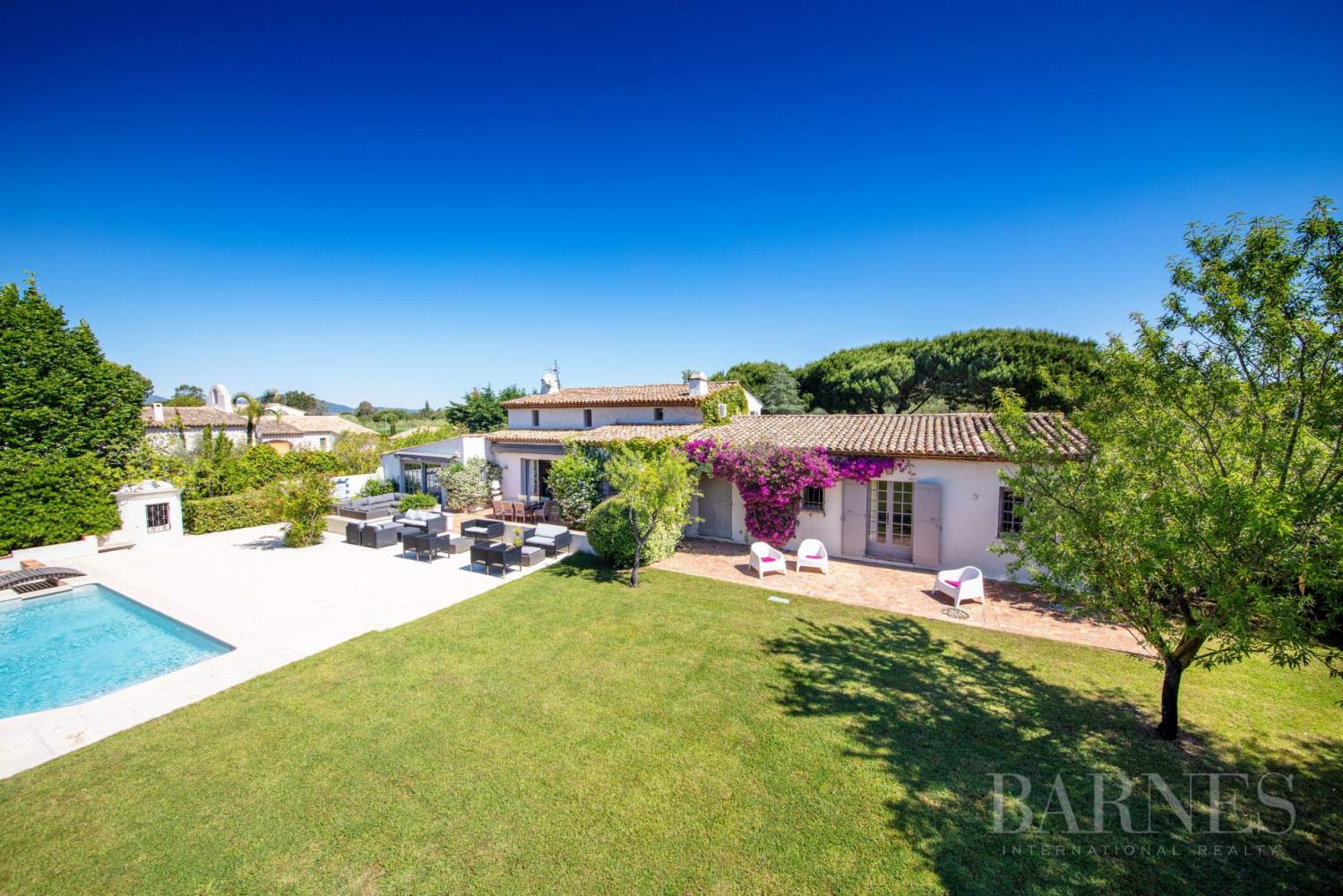 SAINT-TROPEZ - LES SALINS - CANEBIERS - 7 BEDROOM VILLA - ANNEXE WITH 2 BEDROOMS - SWIMMING POOL picture 2